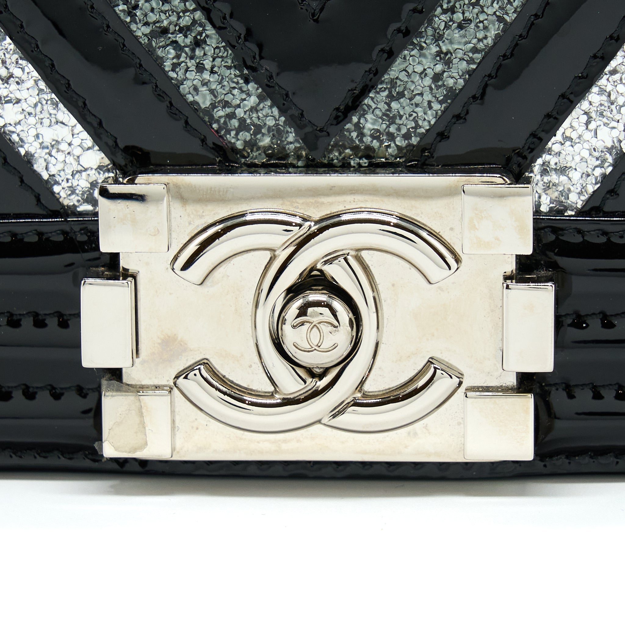 CHANEL MEDIUM BOY BAG CHEVRON LIMITED PATENT BLACK SHW