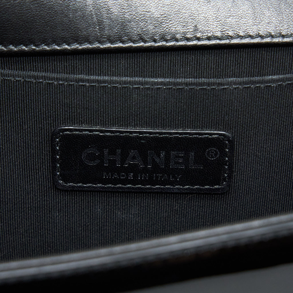 CHANEL MEDIUM BOY BAG CHEVRON LIMITED PATENT BLACK SHW