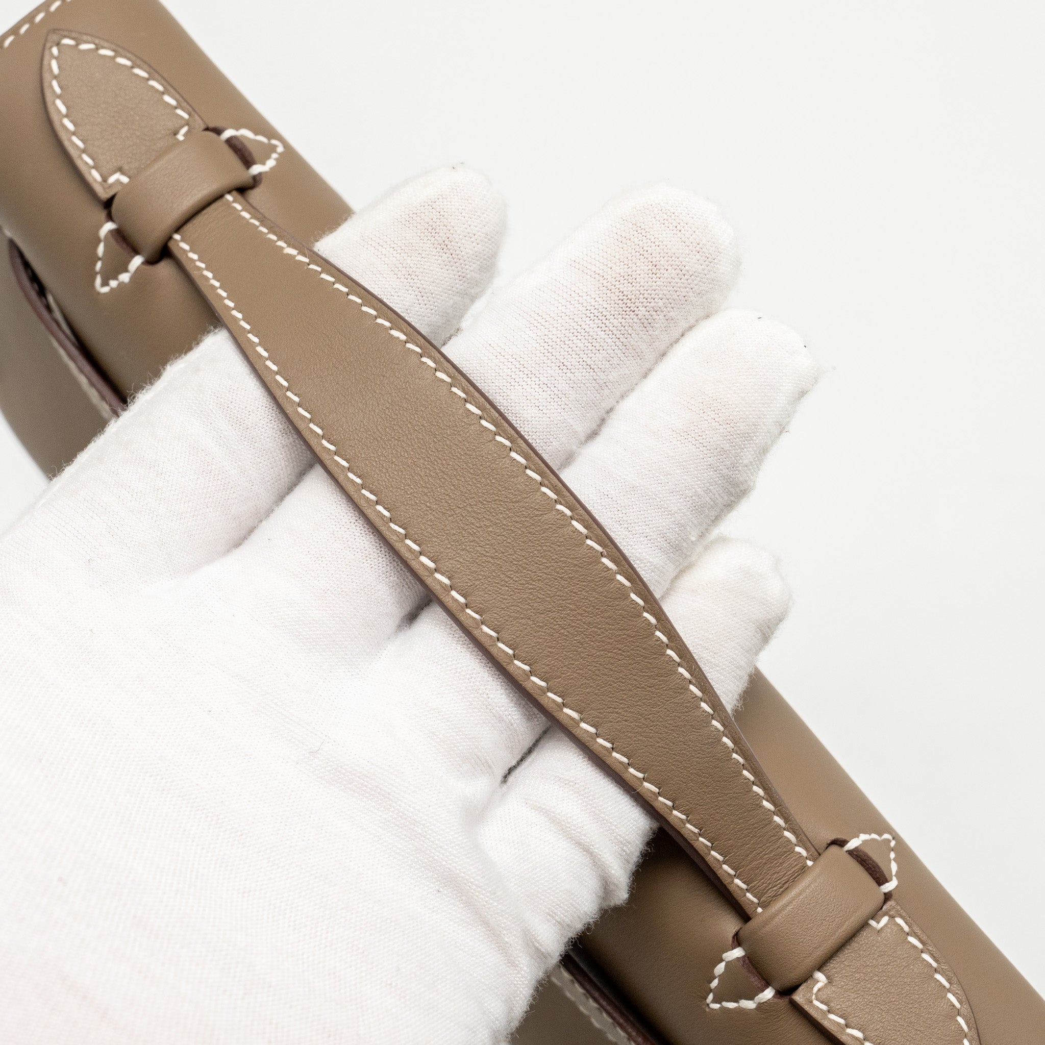 HERMES KELLY POCHETTE SWIFT ETOUPE GHW