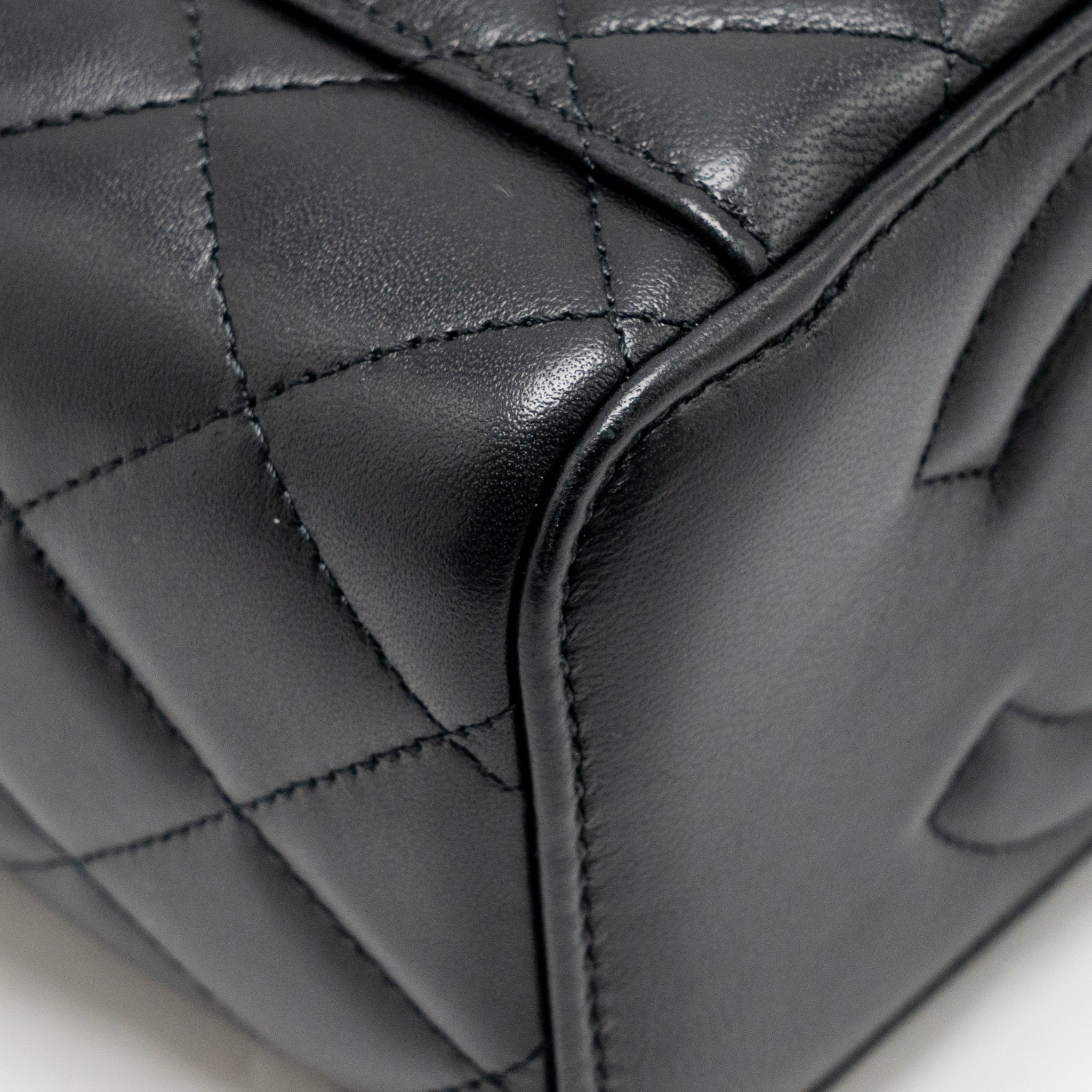 CHANEL PEARL CRUSH LONG VANITY CASE LAMBSKIN BLACK GHW (MICROCHIP)