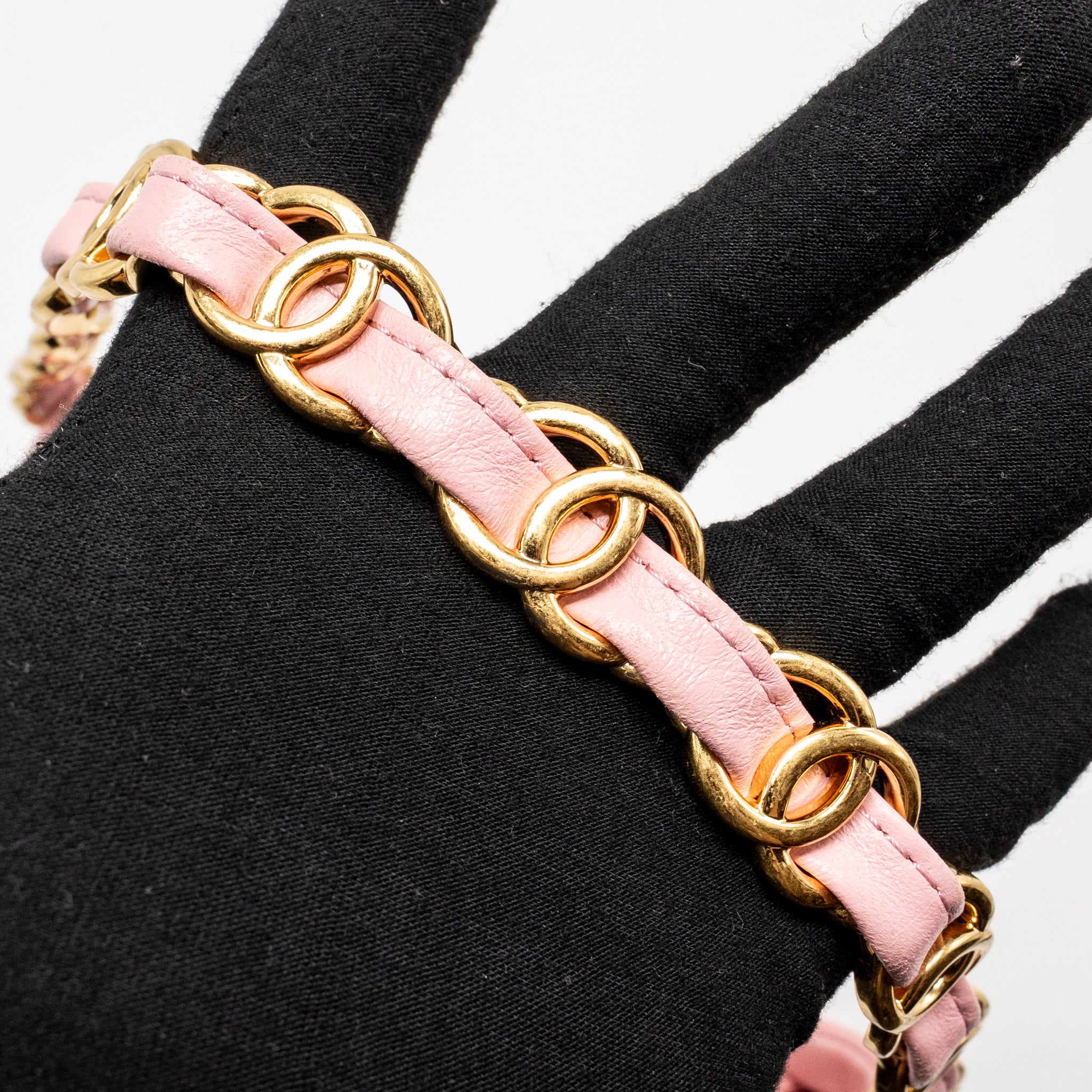 CHANEL 22K HOBO BAG WITH LOGO CHAIN LAMBSKIN PINK GHW (MICROCHIP)