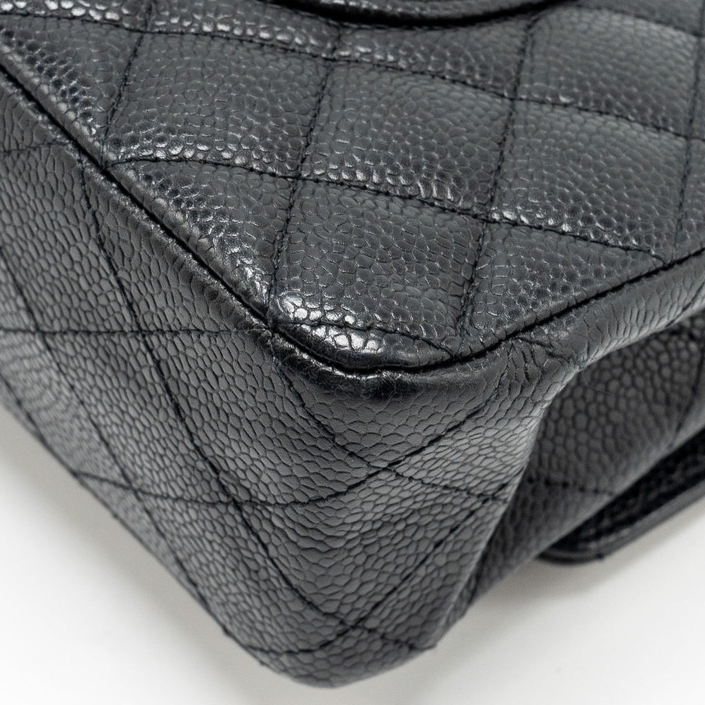 CHANEL MEDIUM CLASSIC DOUBLE FLAP BAG CAVIAR BLACK GHW