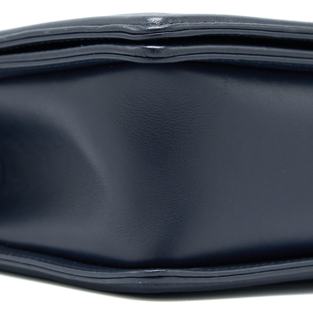 CHANEL MEDIUM BOY BAG CALFSKIN NAVY LGHW