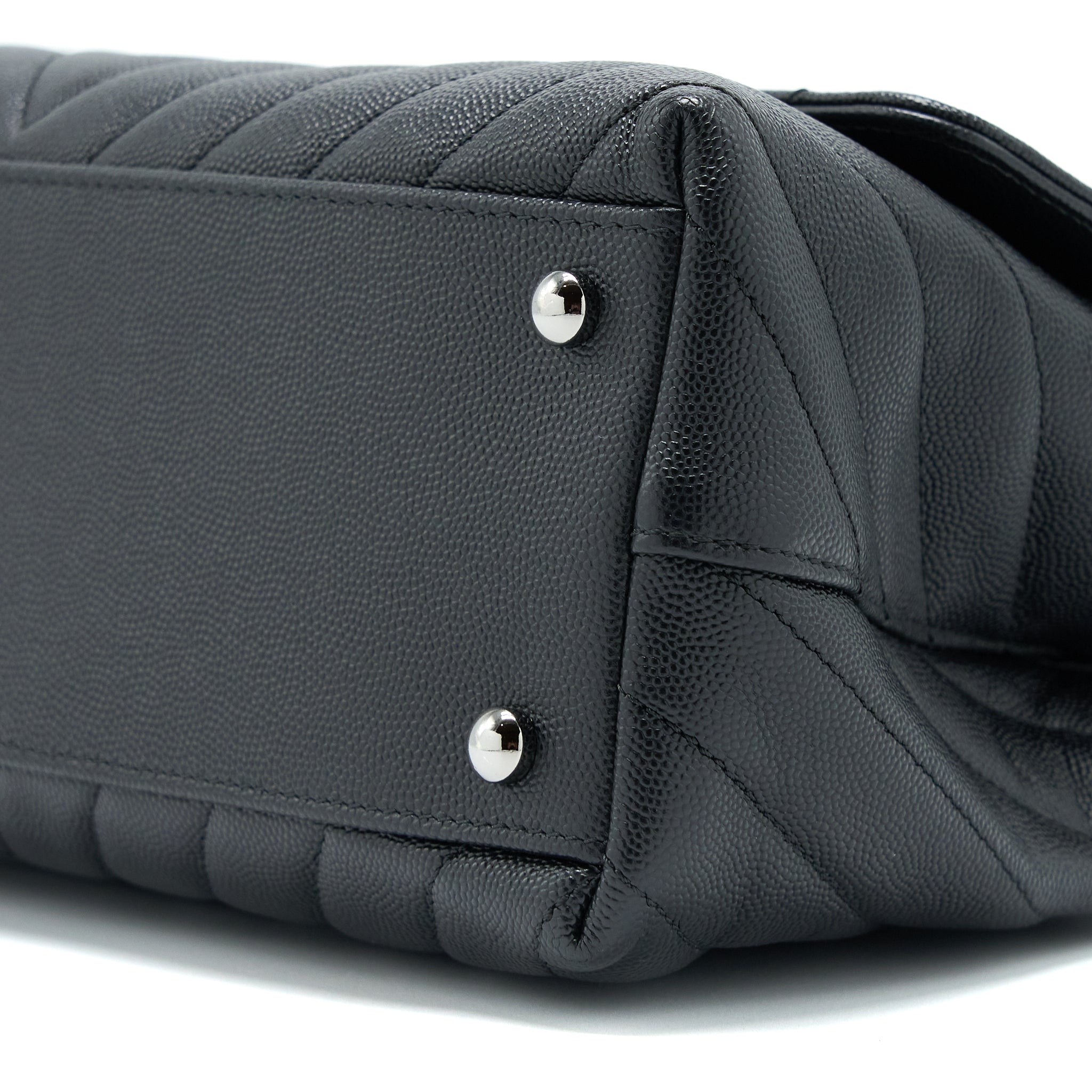 CHANEL MEDIUM COCO HANDLE CHEVRON CAVIAR BLACK SHW