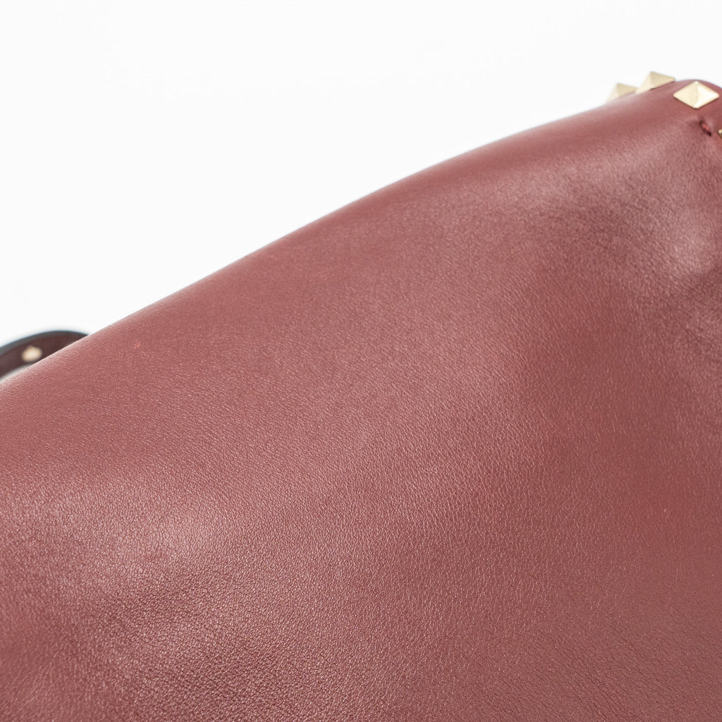 VALENTINO ROCKSTUD FLAP BAG CALFSKIN RED GHW