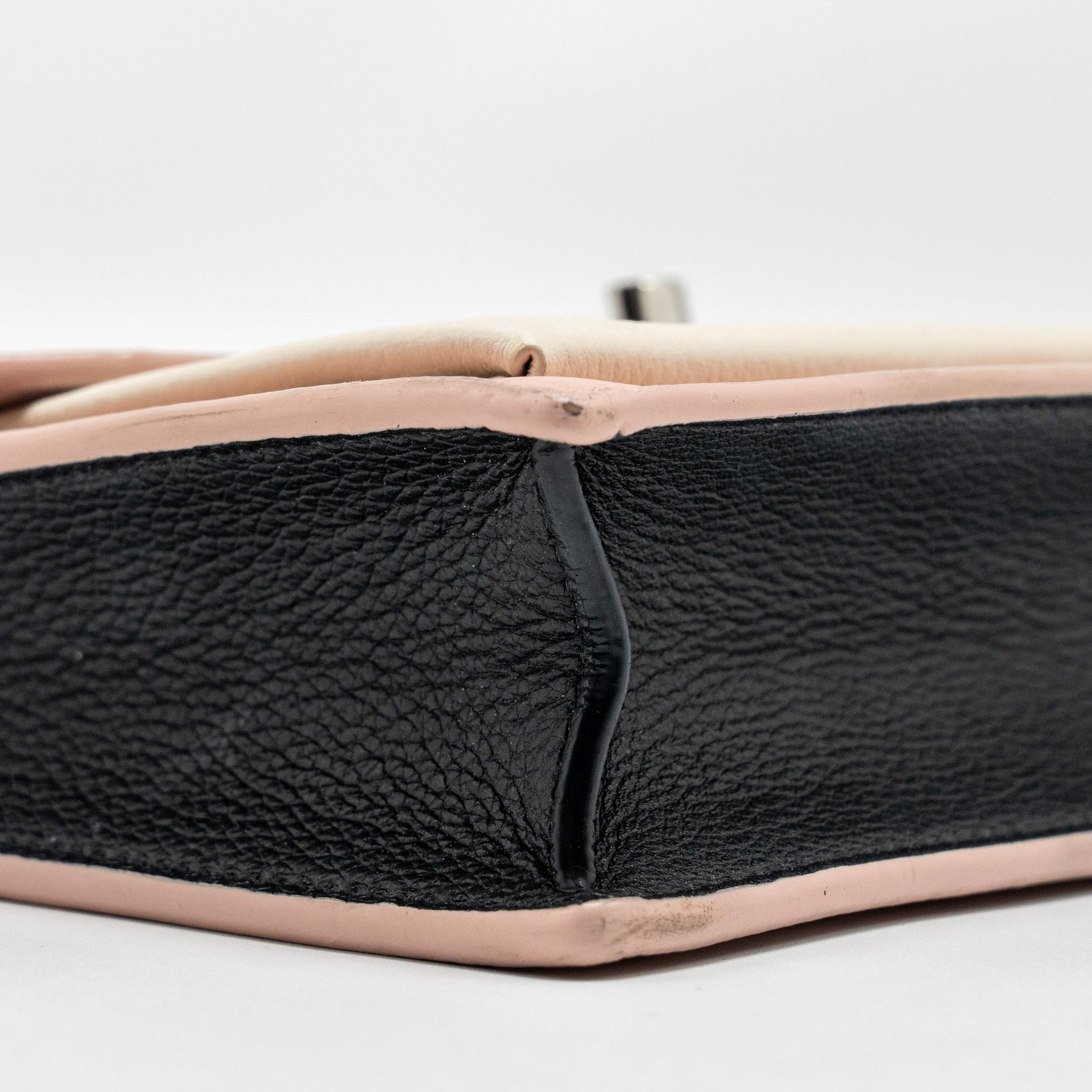 LOUIS VUITTON MY LOCK ME CHAIN POCHETTE CALFSKIN PINK/CREAMY WHITE SHW