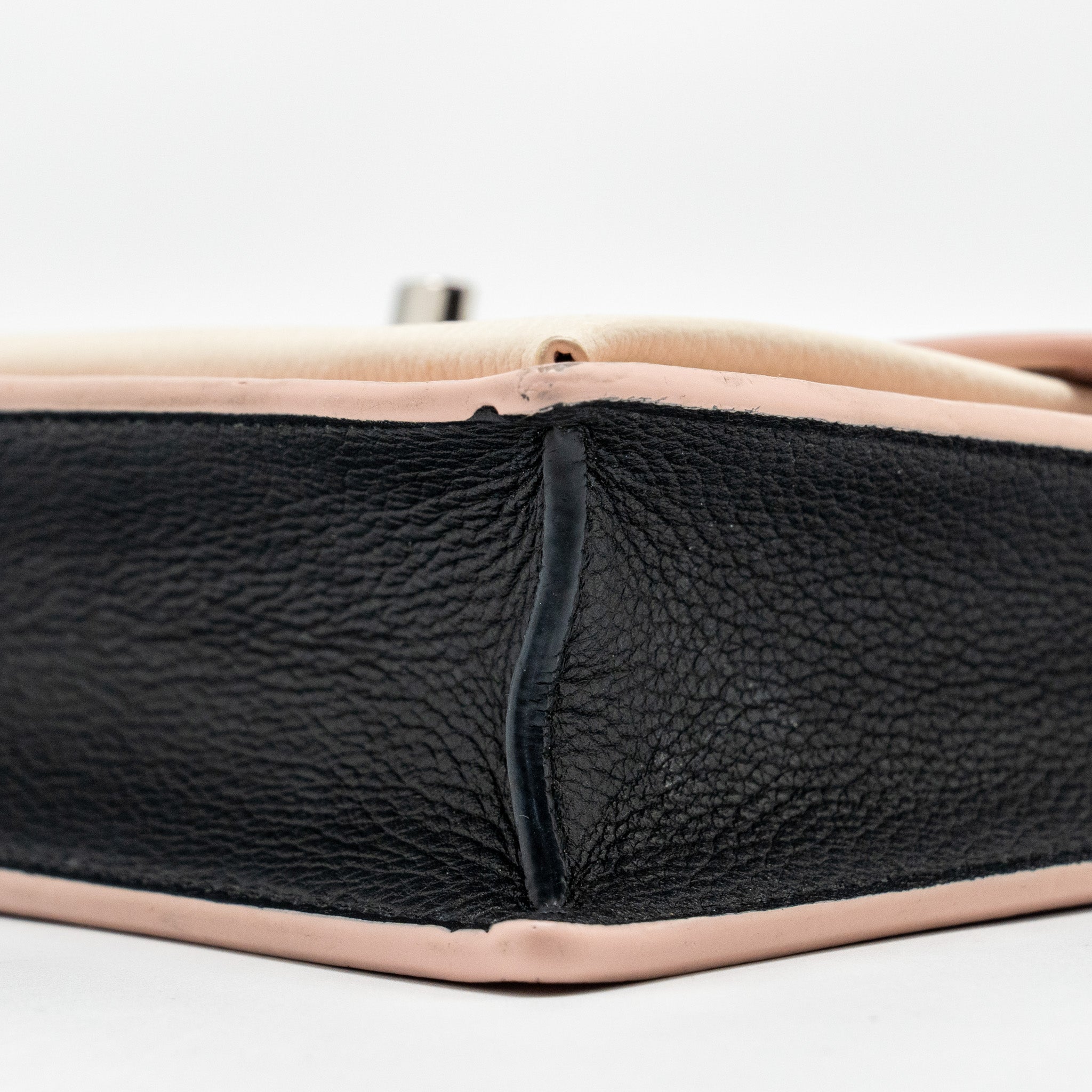 LOUIS VUITTON MY LOCK ME CHAIN POCHETTE CALFSKIN PINK/CREAMY WHITE SHW