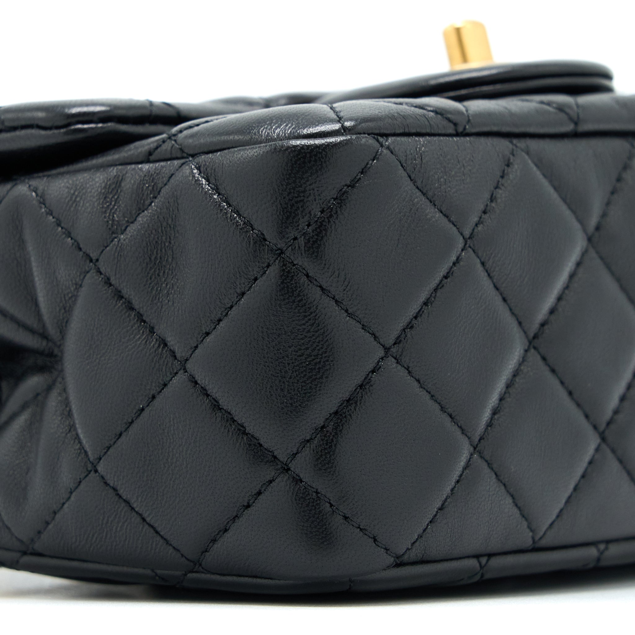 CHANEL 22S PEARL CRUSH MINI SQUARE FLAP BAG LAMBSKIN BLACK GHW(MICROCHIP)