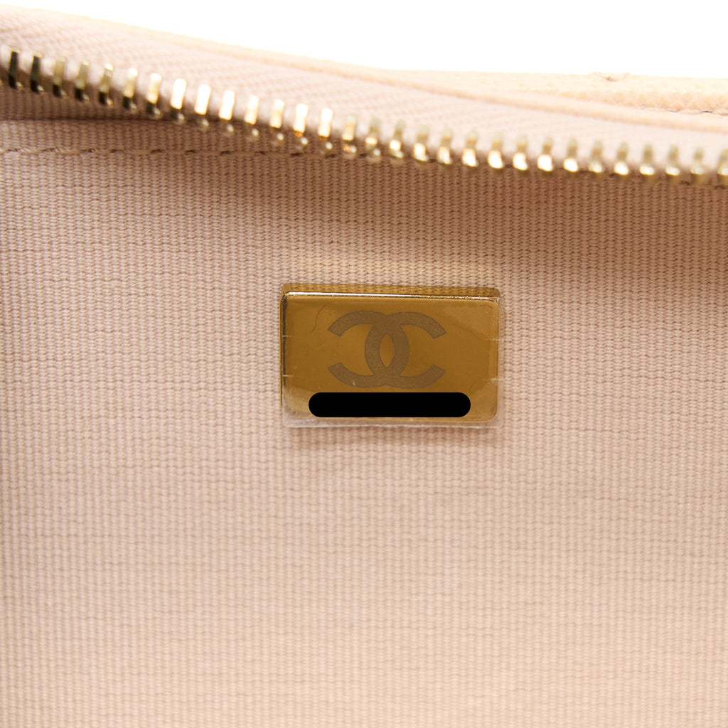 CHANEL 21K CROSSBODY BAG CAVIAR LIGHT BEIGE LGHW (MICROCHIP)