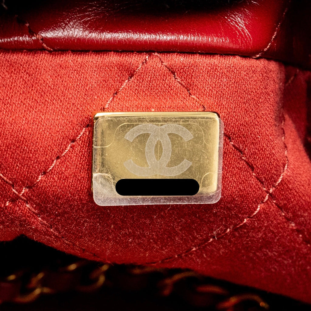 CHANEL MINI 22 BAG SHINY CALFSKIN RED GHW (MICROCHIP)