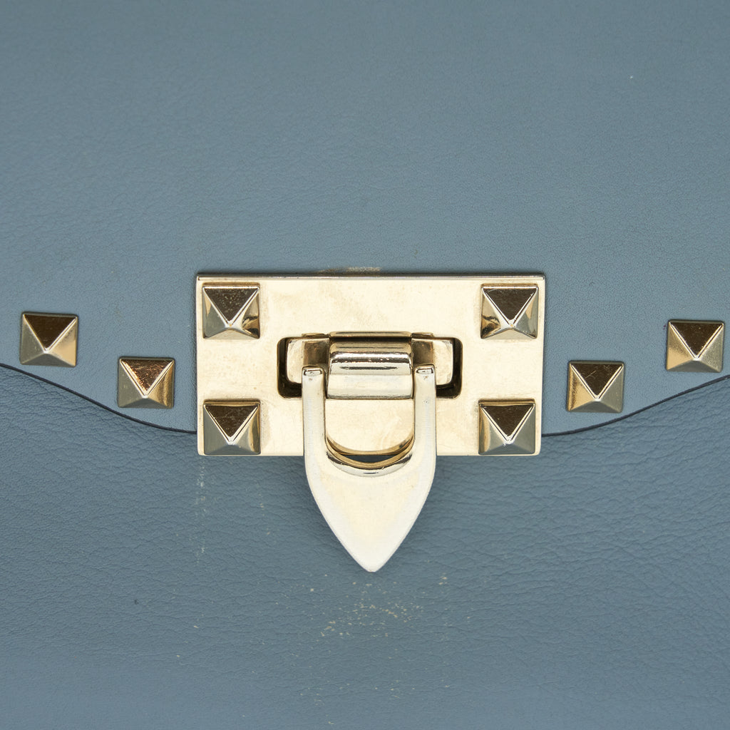 VALENTINO ROCKSTUD FLAP CROSSBODY BAG LIGHT BLUE LGHW