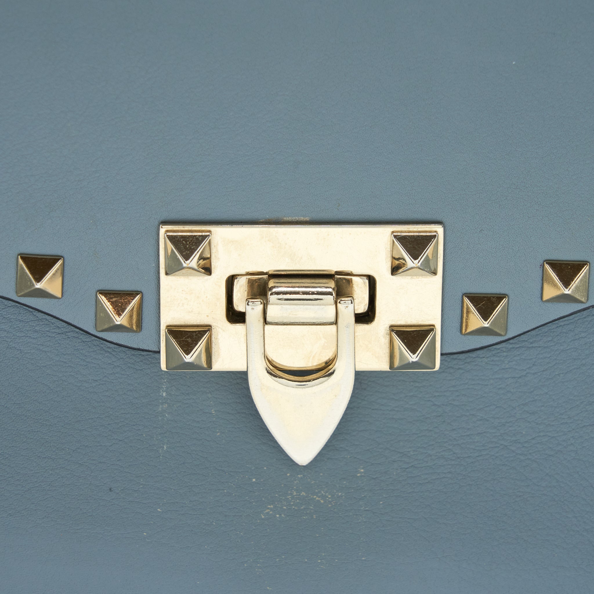 VALENTINO ROCKSTUD FLAP CROSSBODY BAG LIGHT BLUE LGHW