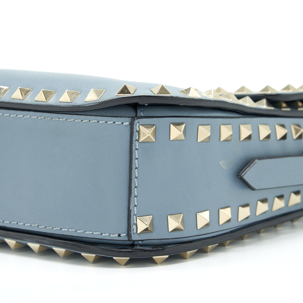 VALENTINO ROCKSTUD FLAP CROSSBODY BAG LIGHT BLUE LGHW