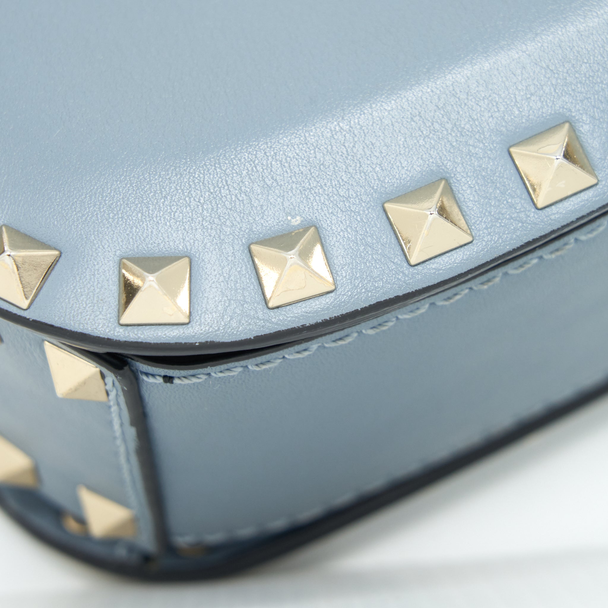 VALENTINO ROCKSTUD FLAP CROSSBODY BAG LIGHT BLUE LGHW