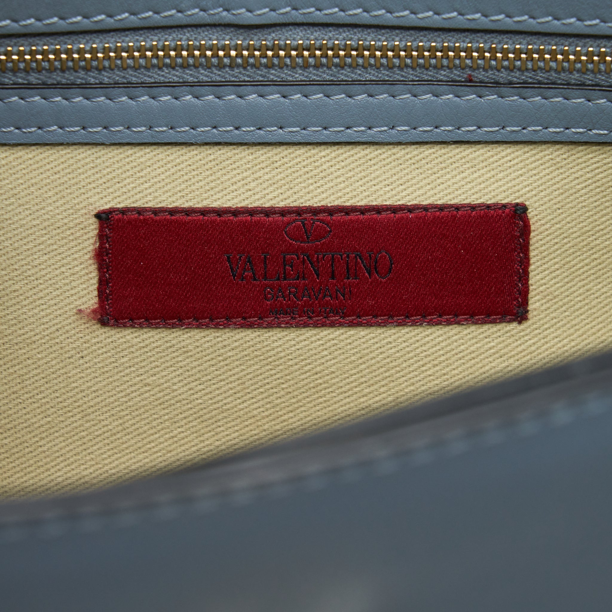 VALENTINO ROCKSTUD FLAP CROSSBODY BAG LIGHT BLUE LGHW