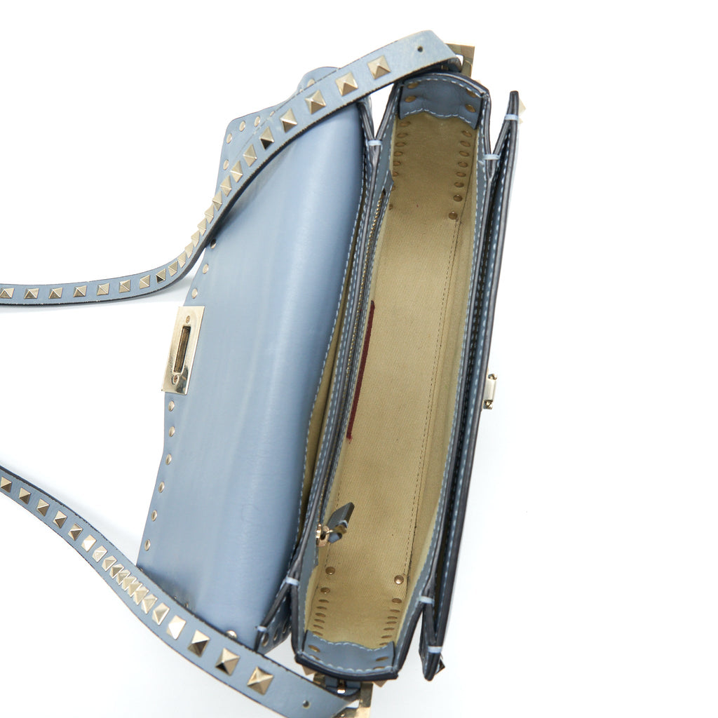 VALENTINO ROCKSTUD FLAP CROSSBODY BAG LIGHT BLUE LGHW