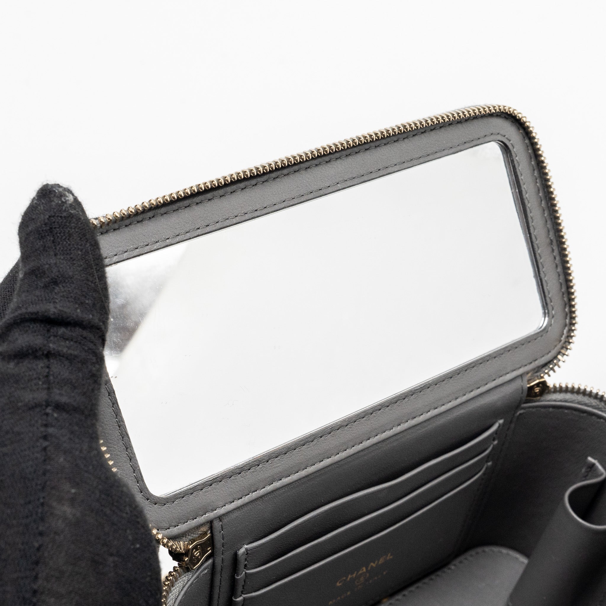 CHANEL LONG VANITY CASE LAMBSKIN GREY LGHW (MICROCHIP)