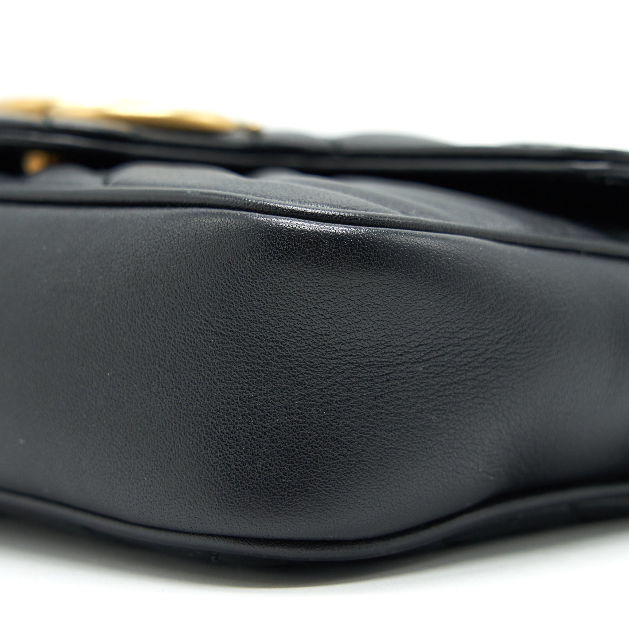 GUCCI GG MARMONT SUPER MINI BLACK GHW