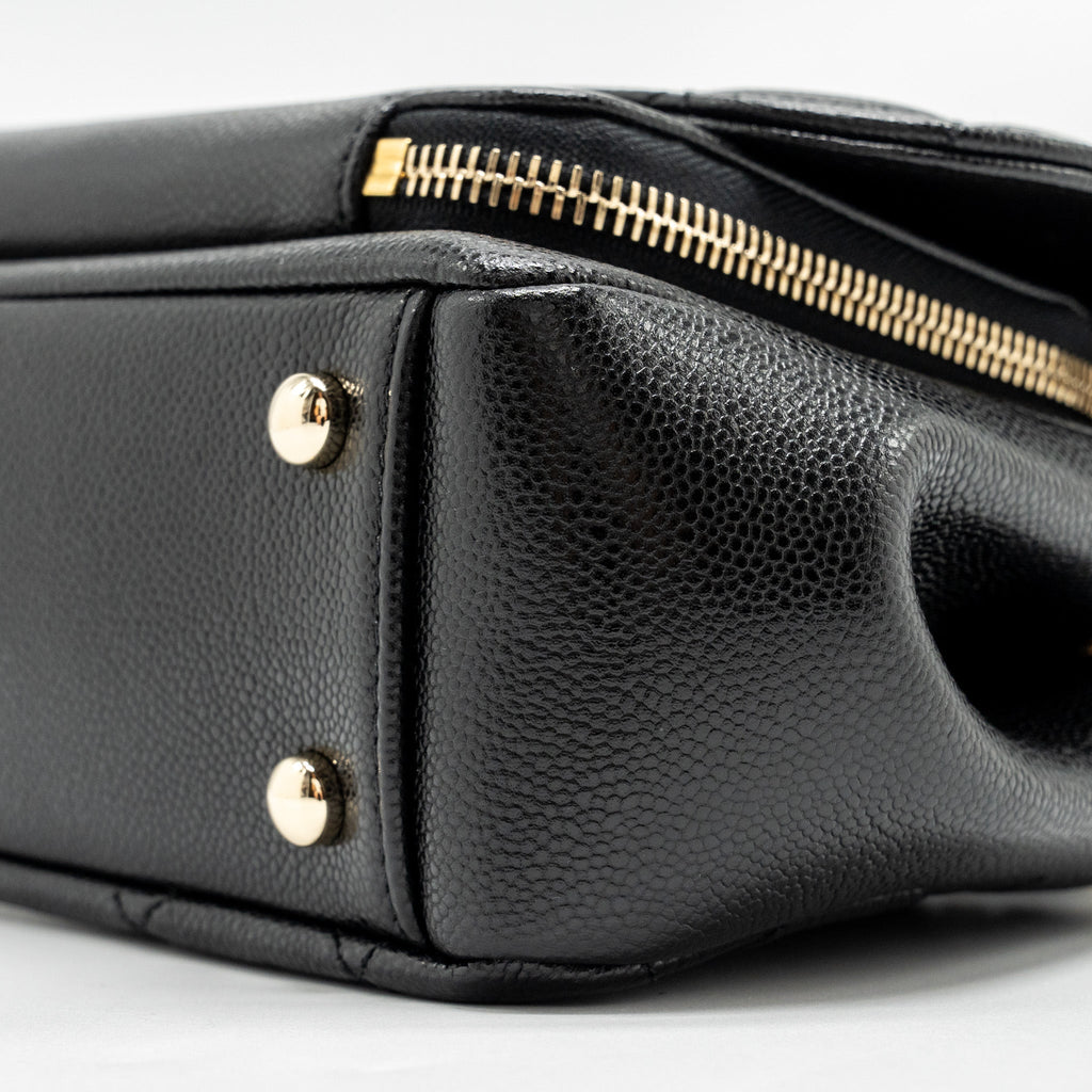 CHANEL MEDIUM BUSINESS AFFINITY CAVIAR BLACK LGHW (MICROCHIP)
