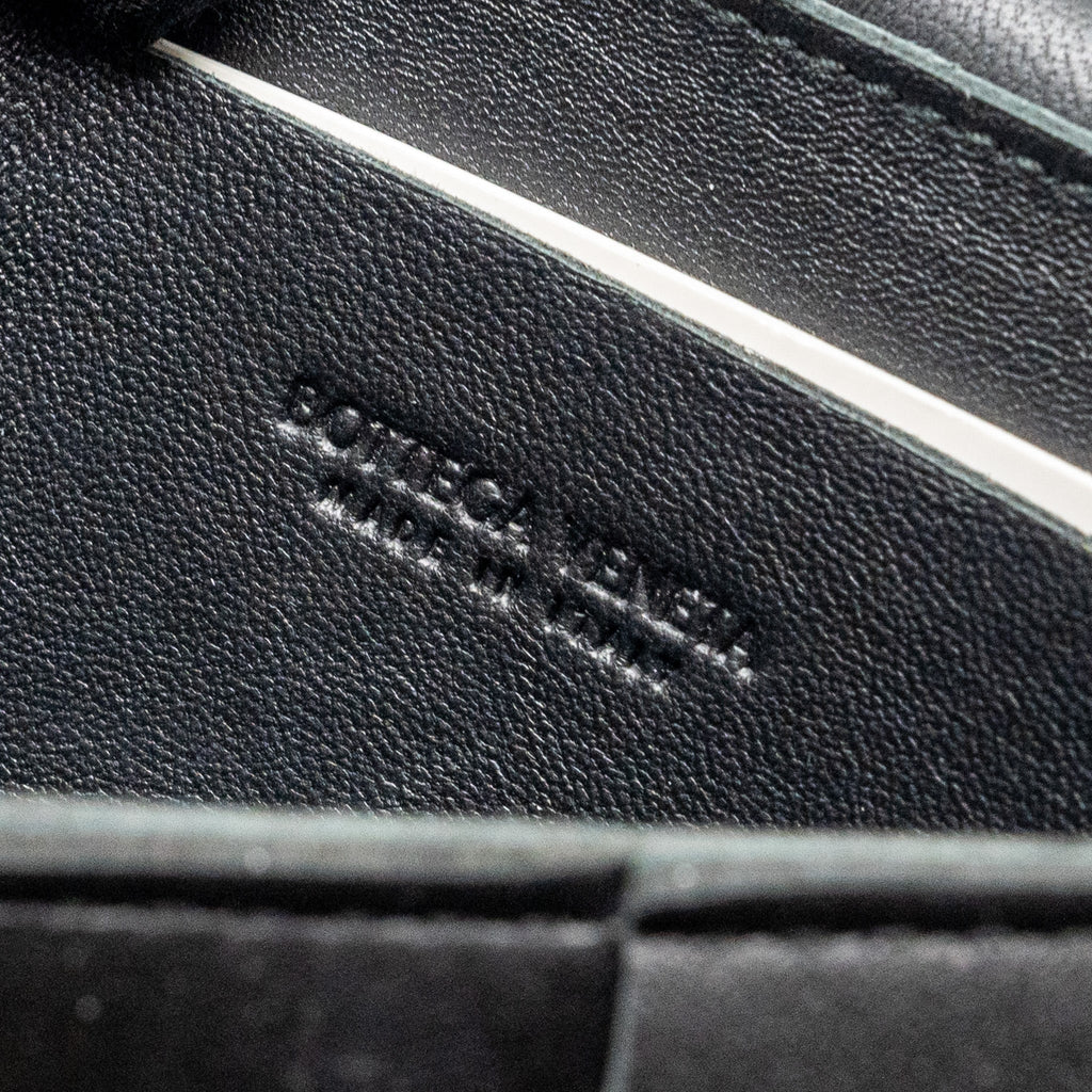 BOTTEGA VENETA CASSETTE BELT BAG LAMBSKIN BLACK GHW