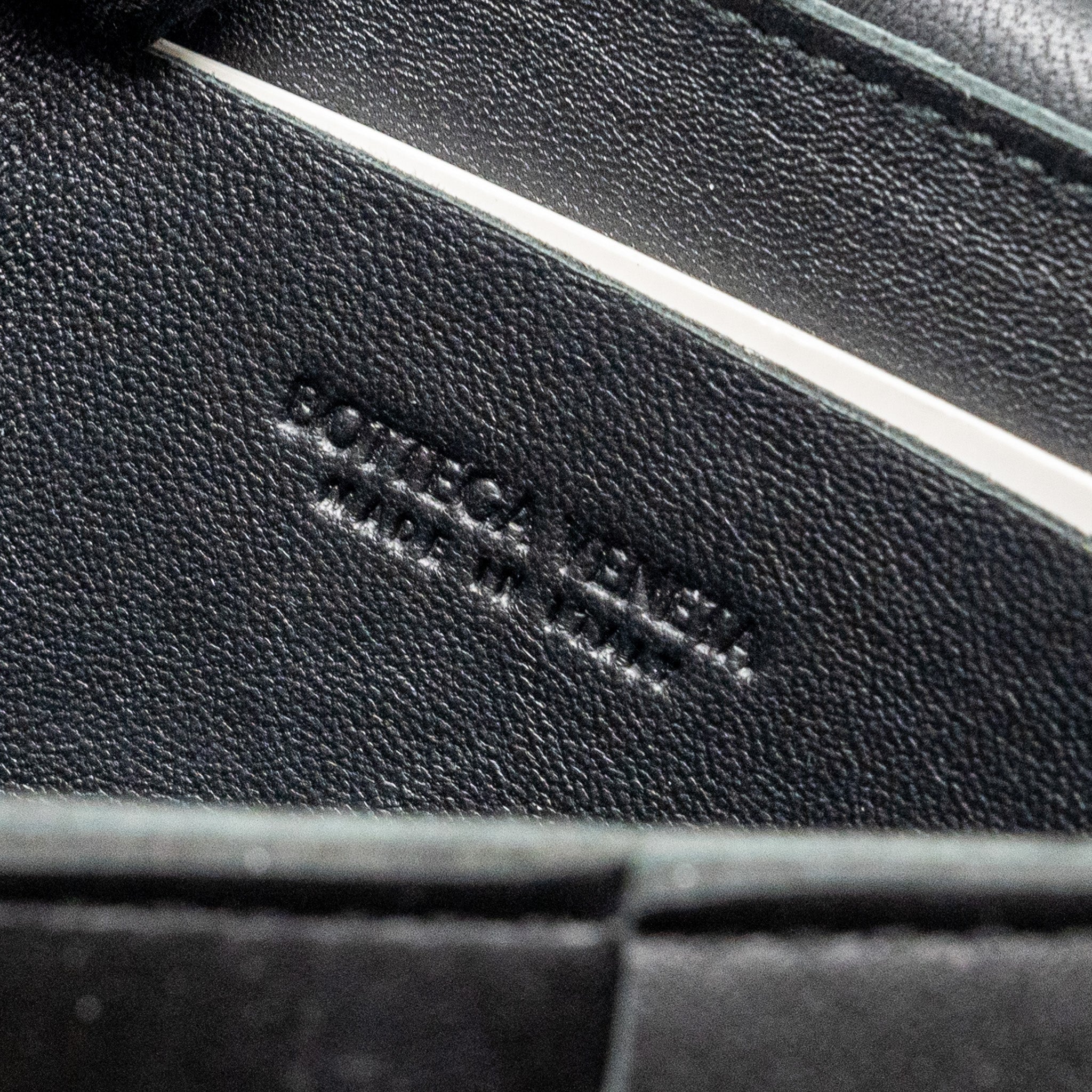 BOTTEGA VENETA CASSETTE BELT BAG LAMBSKIN BLACK GHW