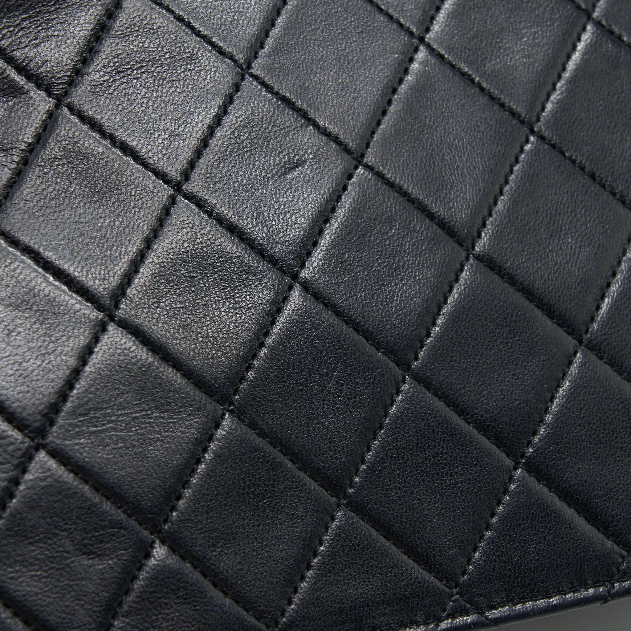 CHANEL VINTAGE QUILTED LAMBSKIN FLAP SHOULDER BAG