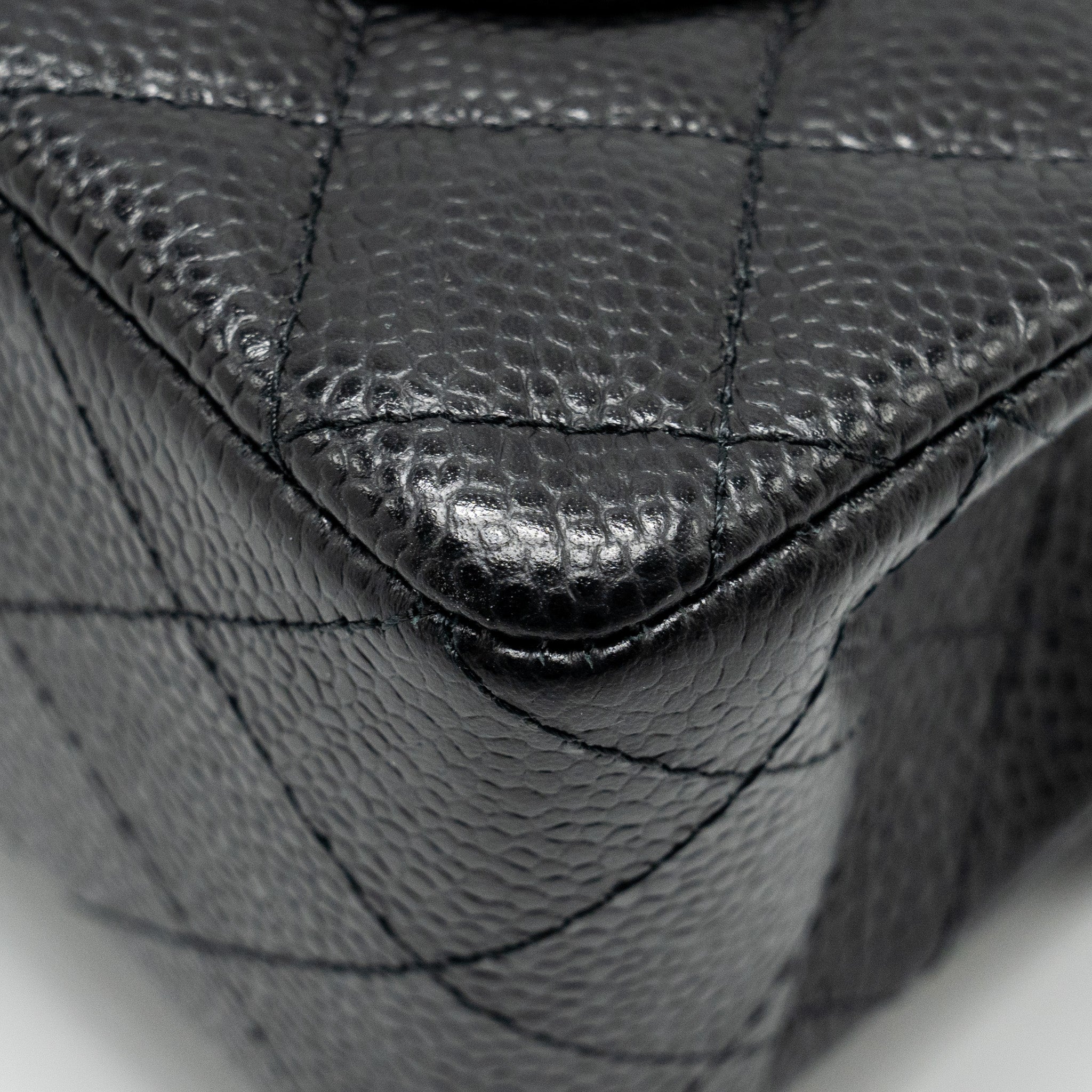 CHANEL SMALL CLASSIC DOUBLE FLAP BAG CAVIAR BLACK SHW (MICROCHIP)