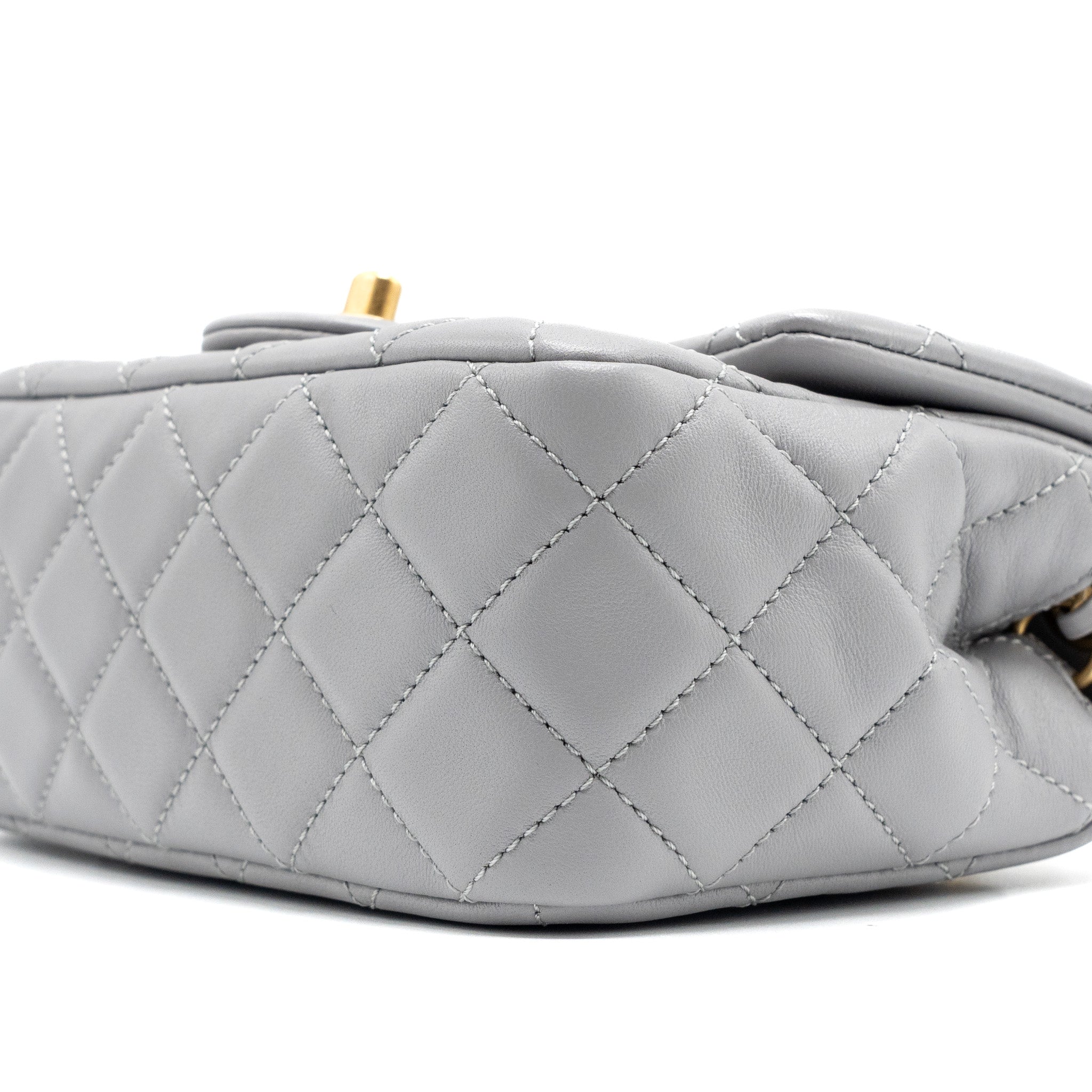 CHANEL PEARL CRUSH MINI SQUARE FLAP BAG LAMBSKIN LIGHT GREY GHW(MICROCHIP)