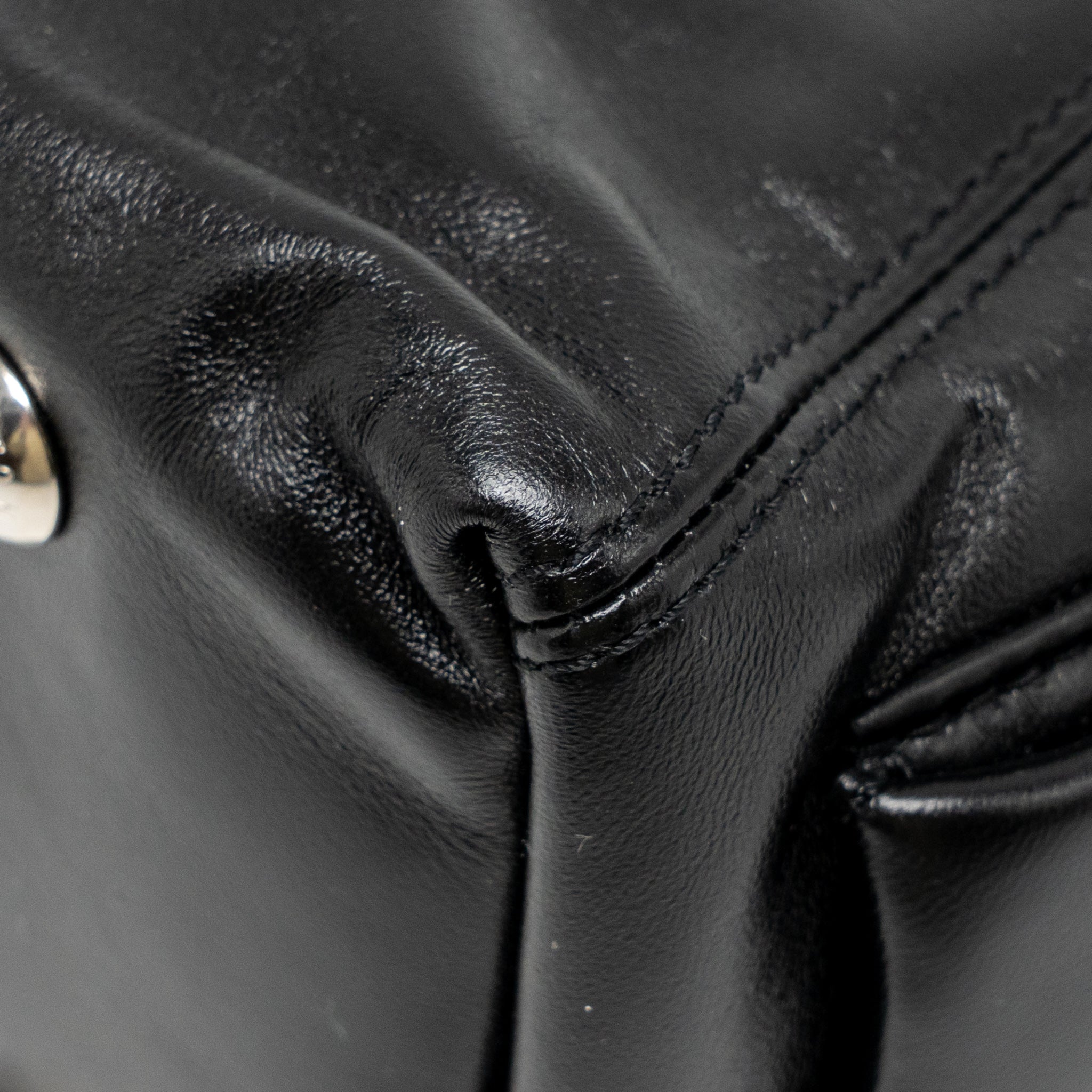 LOUIS VUITTON CARRYALL CARGO VIBE PM LAMBSKIN BLACK SHW