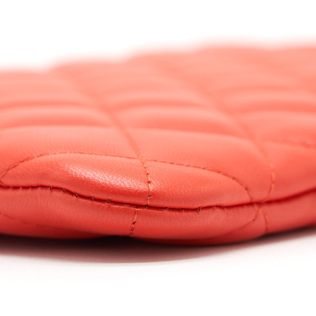 CHANEL HABANA O CASE POUCH LAMBSKIN RED GHW