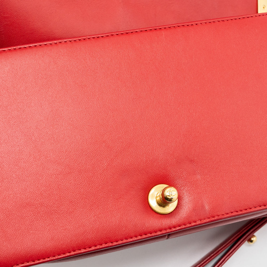 CHANEL MEDIUM BOY BAG LAMBSKIN RED BRUSHED GHW