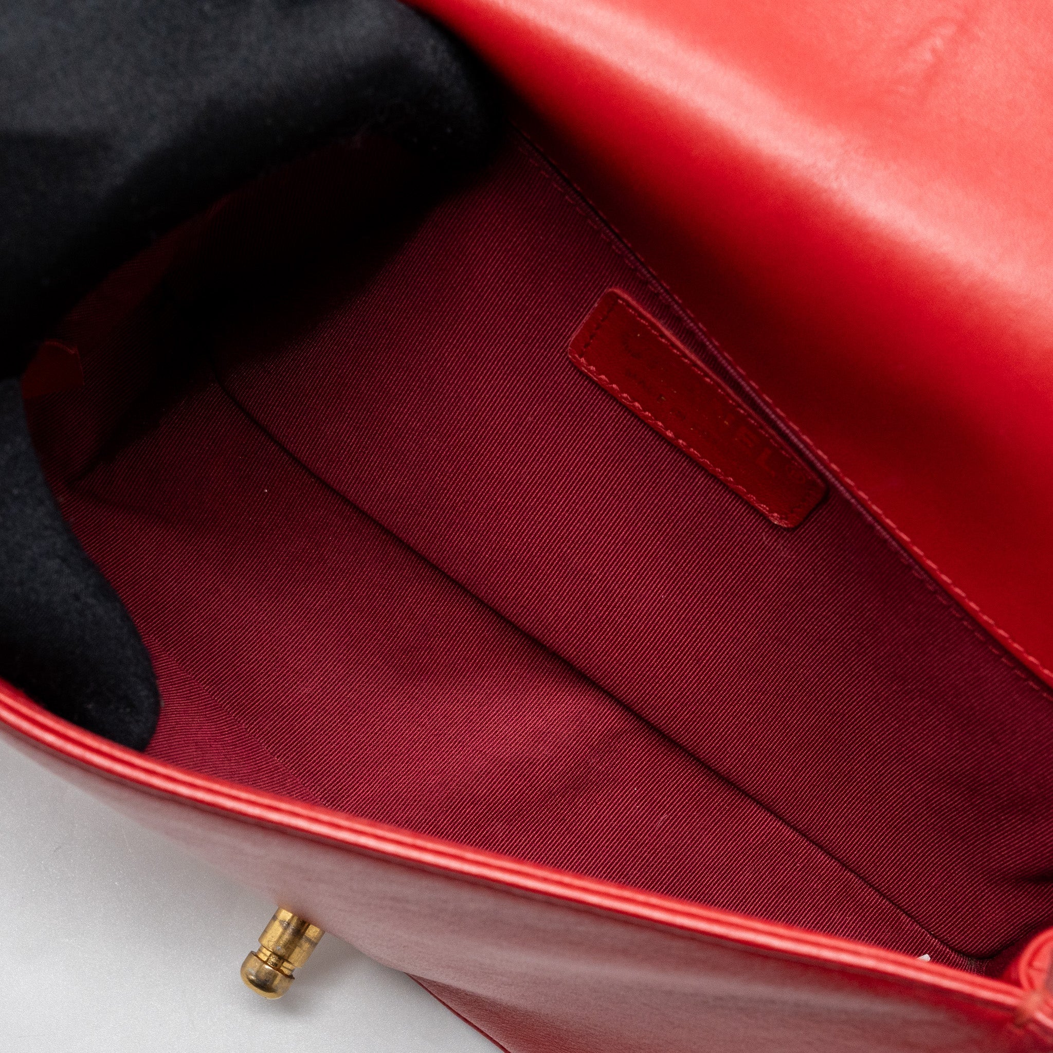 CHANEL MEDIUM BOY BAG LAMBSKIN RED BRUSHED GHW