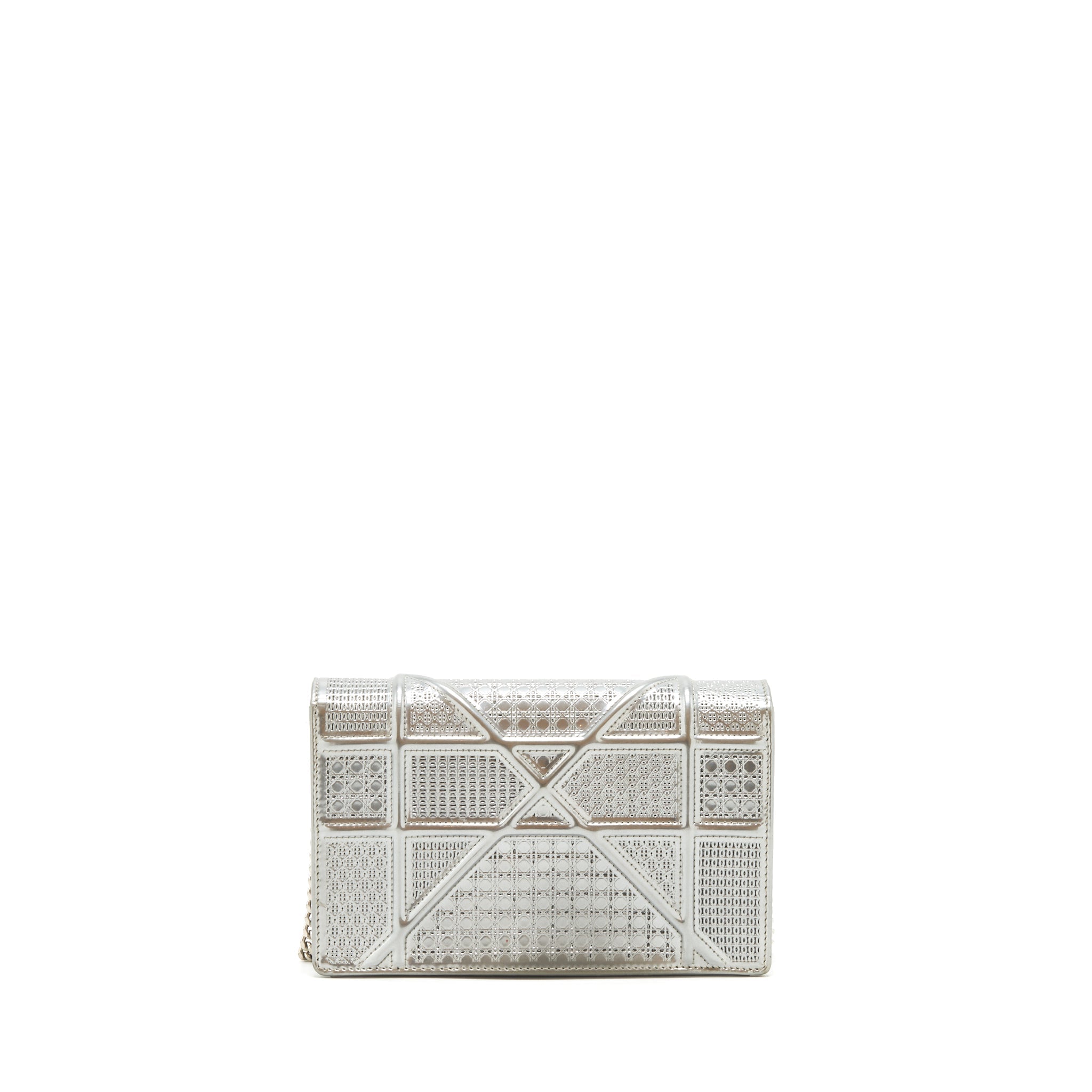 DIOR DIORAMA WALLET ON CHAIN METALLIC SILVER SHW