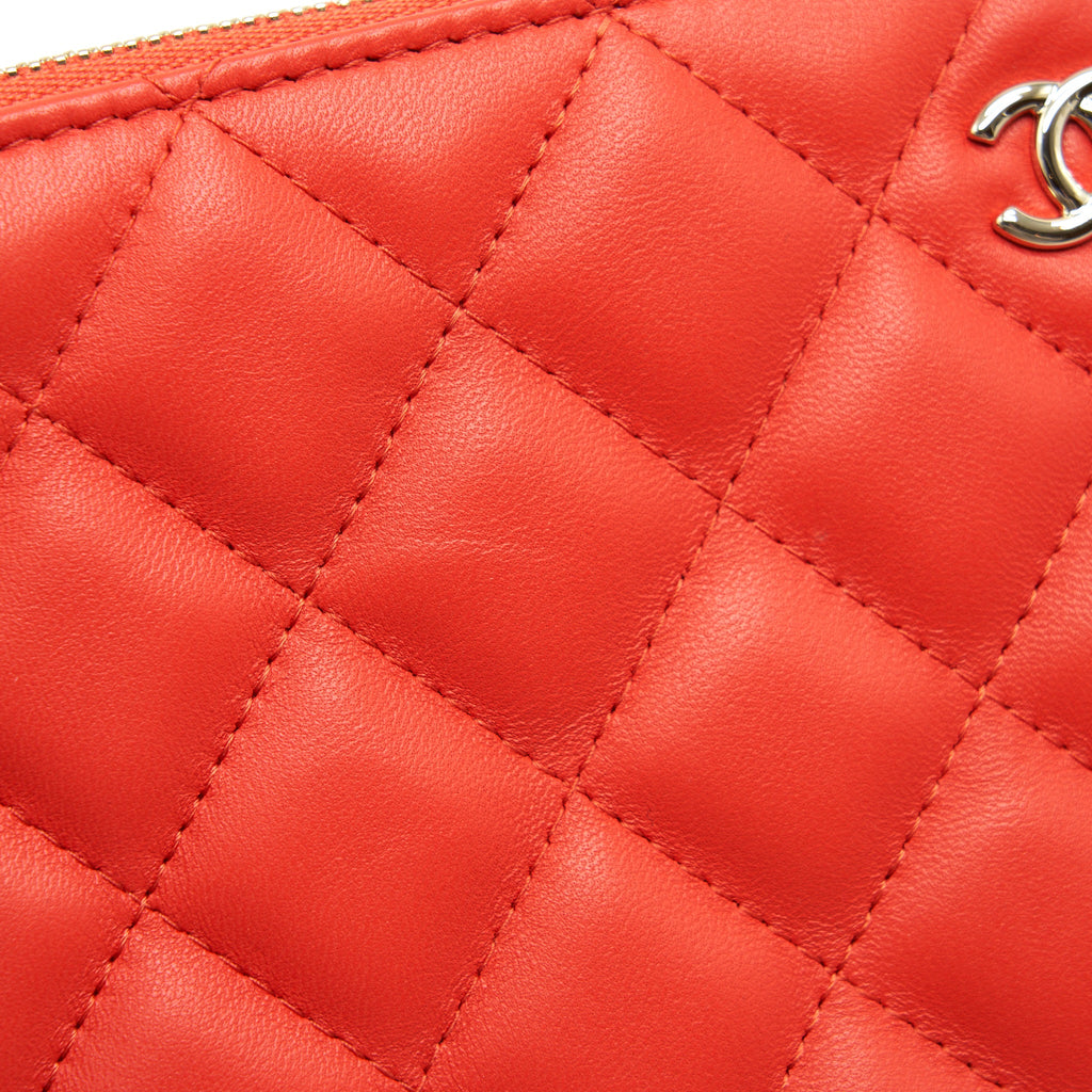 CHANEL HABANA O CASE POUCH LAMBSKIN RED GHW
