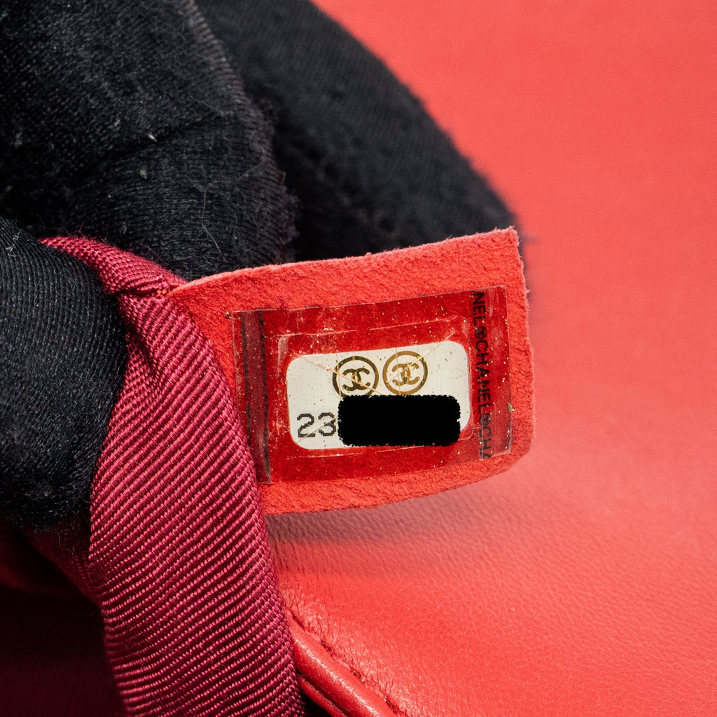 CHANEL MEDIUM BOY BAG LAMBSKIN RED BRUSHED GHW