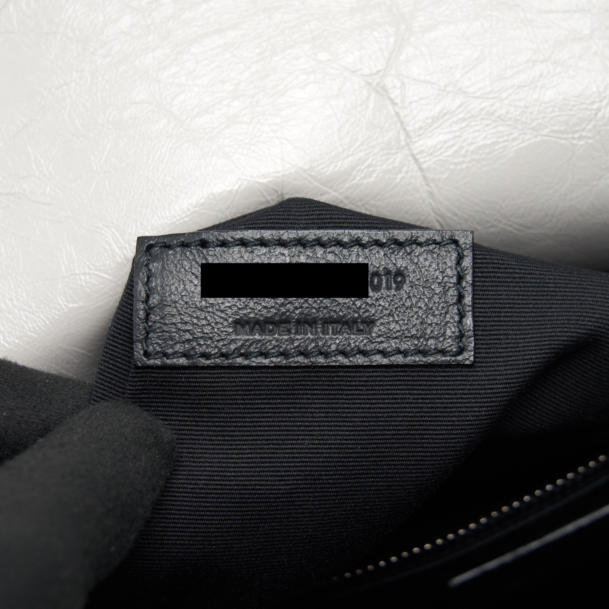 SAINT LAURENT MEDIUM NIKI BAG CALFSKIN LIGHT GREY WITH RUTHENIUM HARDWARE