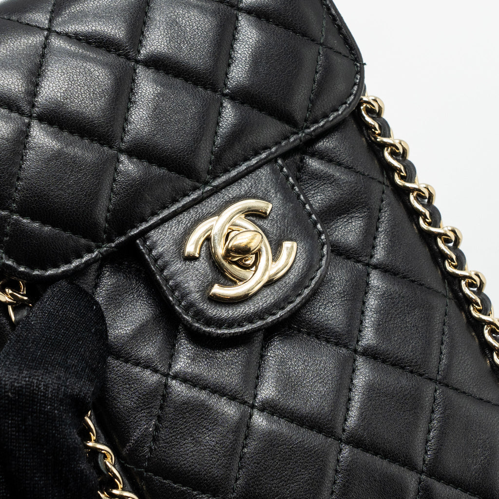 CHANEL PHONE HOLDER WITH CHAIN LAMBSKIN BLACK LGHW