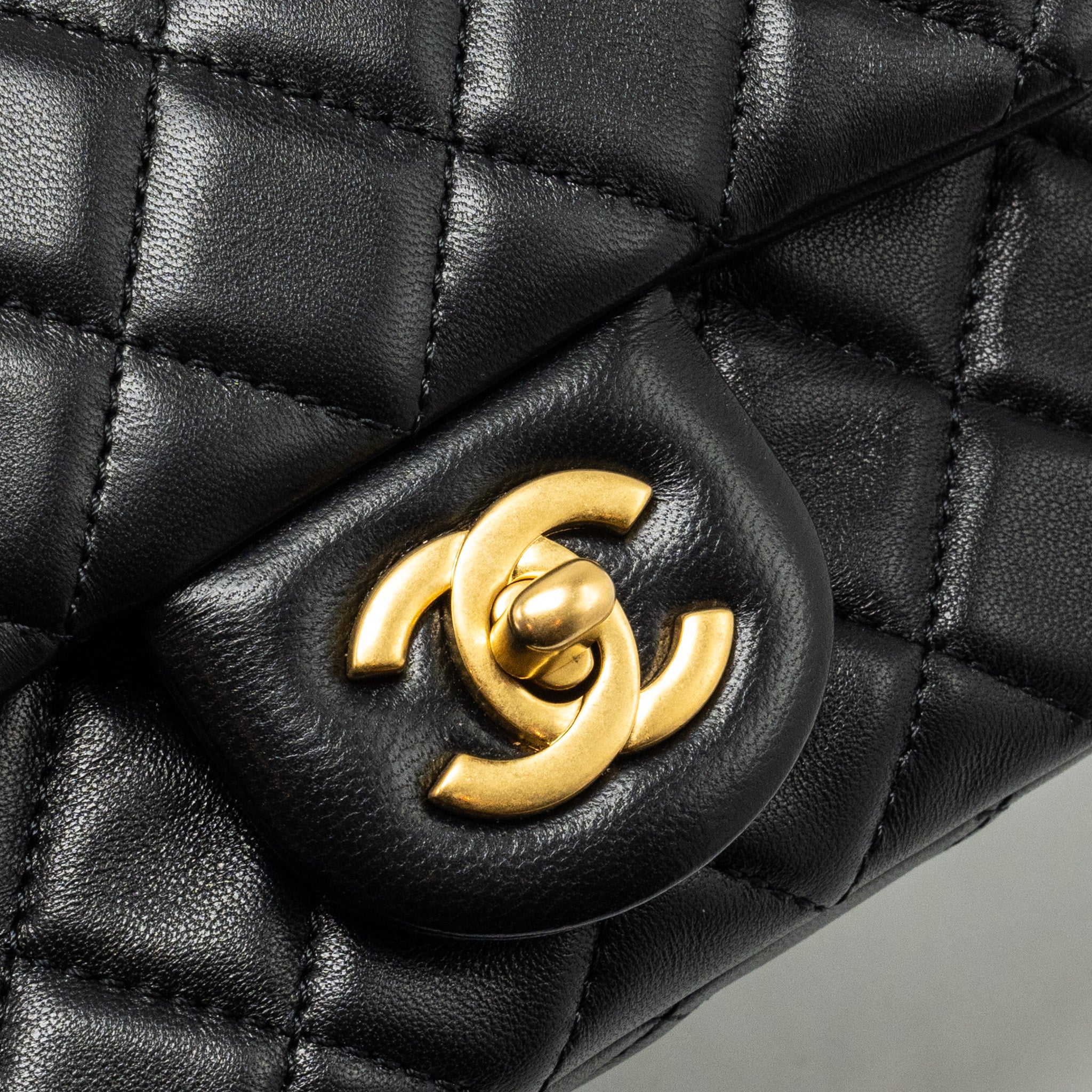 CHANEL PEARL CRUSH MINI SQUARE FLAP BAG LAMBSKIN BLACK GHW (MICROCHIP)