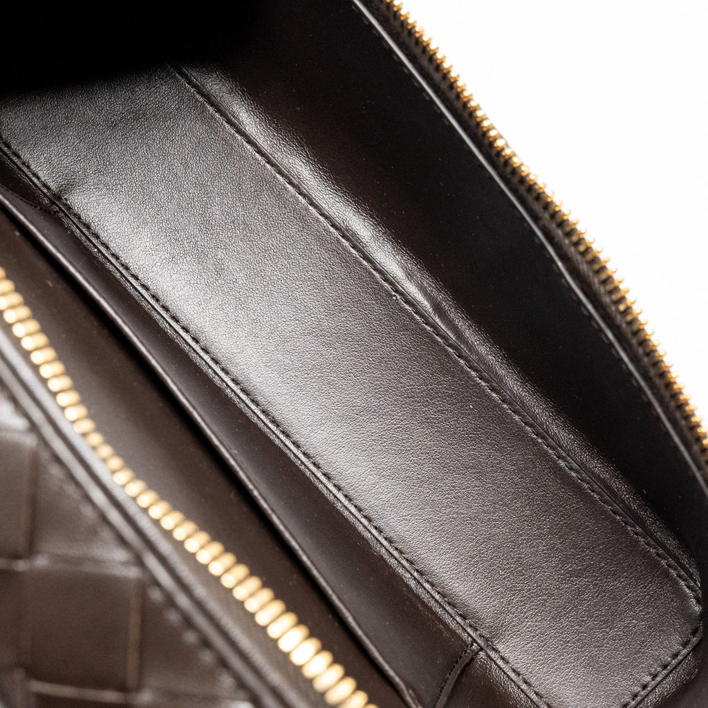 BOTTEGA VENETA BANG BANG VANITY CASE WITH STRAP INTRECCIATO LEATHER FONDANT GHW
