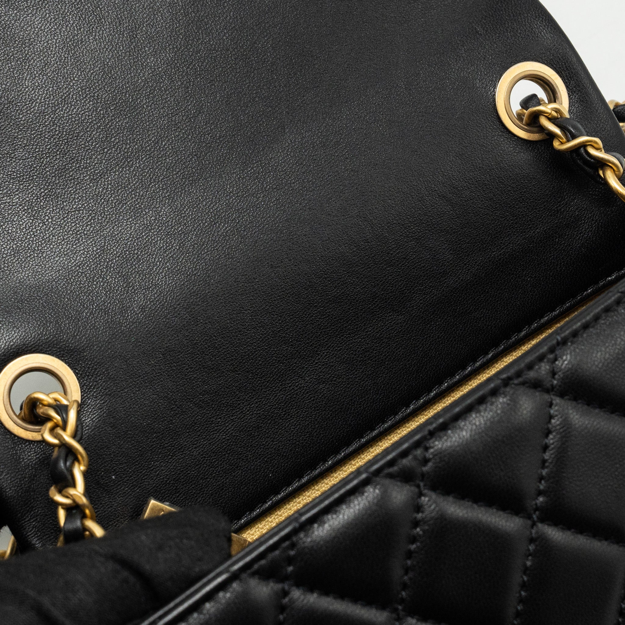 CHANEL PEARL CRUSH MINI SQUARE FLAP BAG LAMBSKIN BLACK GHW (MICROCHIP)
