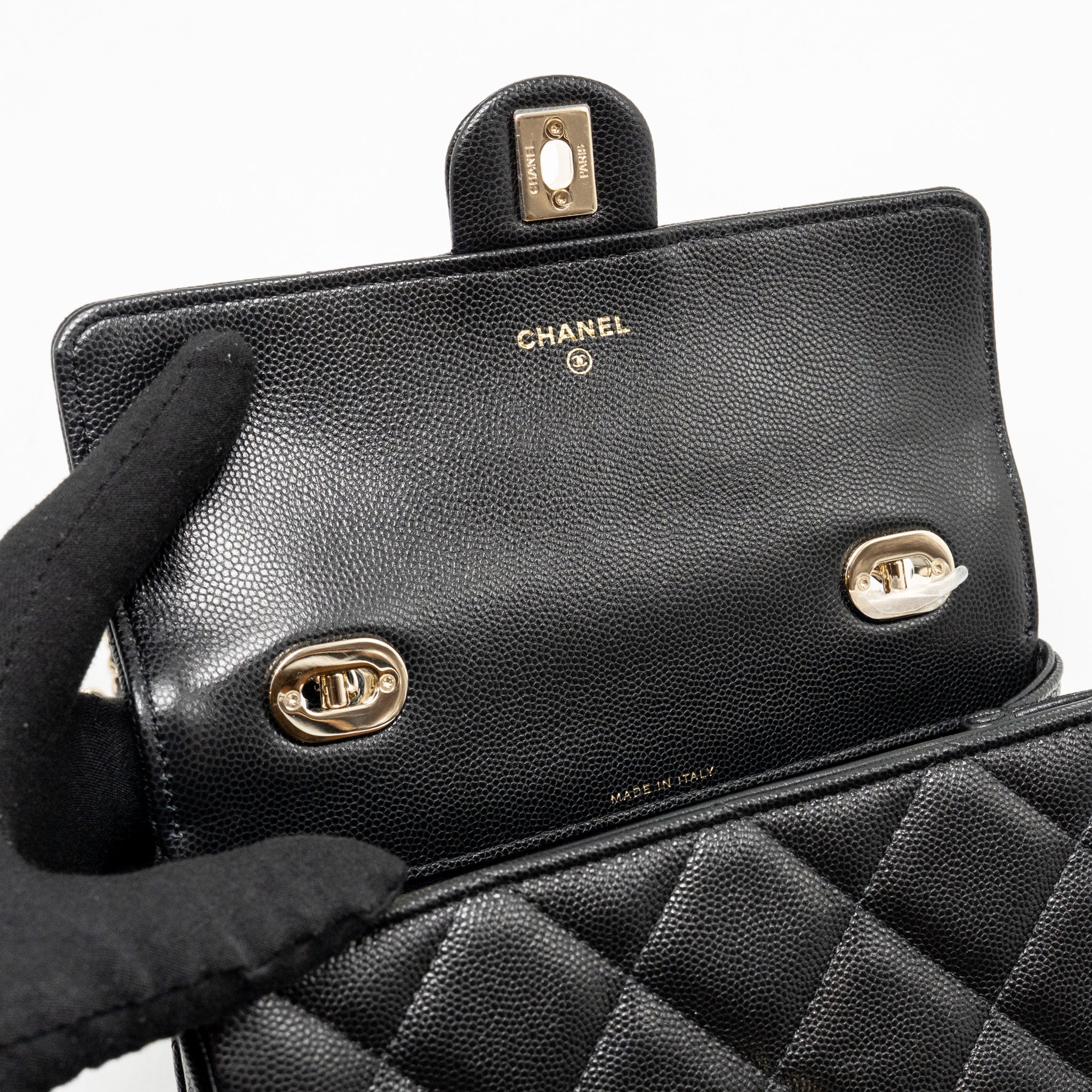 CHANEL TOP HANDLE QUILTED CC FLAP BAG CAVIAR BLACK LGHW (MICROCHIP)