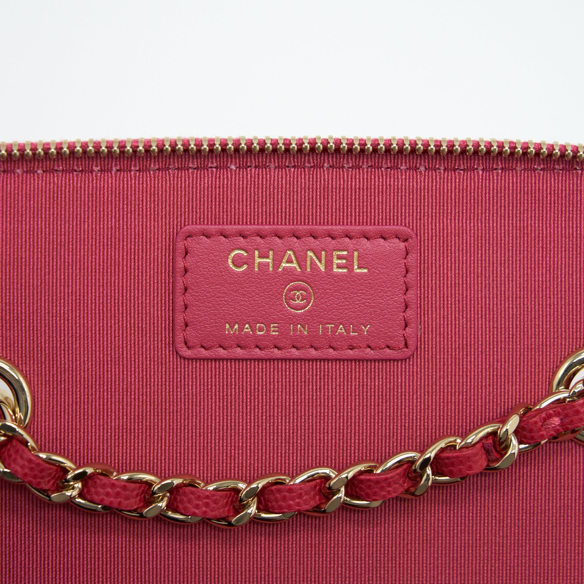CHANEL LONG VANITY CASE CAVIAR HOT PINK LGHW