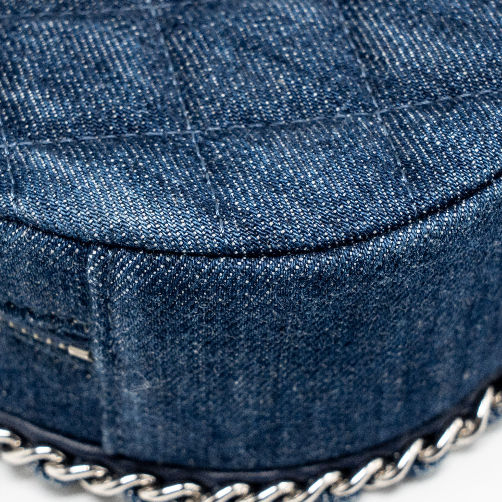 CHANEL CC QUILTED ROUND CLUTCH WITH CHAIN DENIM DARK BLUE SHW