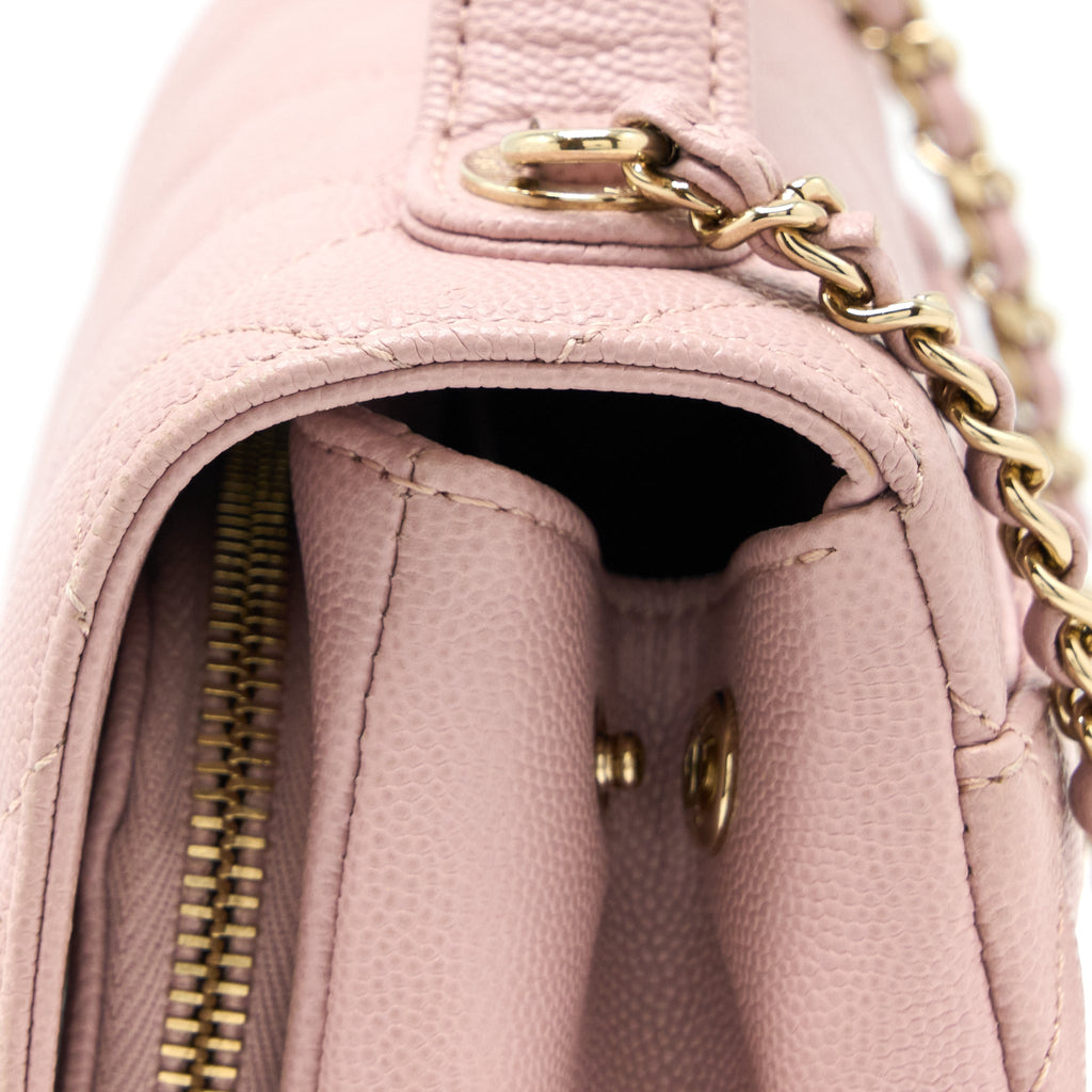 CHANEL SMALL BUSINESS AFFINITY BAG CAVIAR LIGHT PINK LGHW
