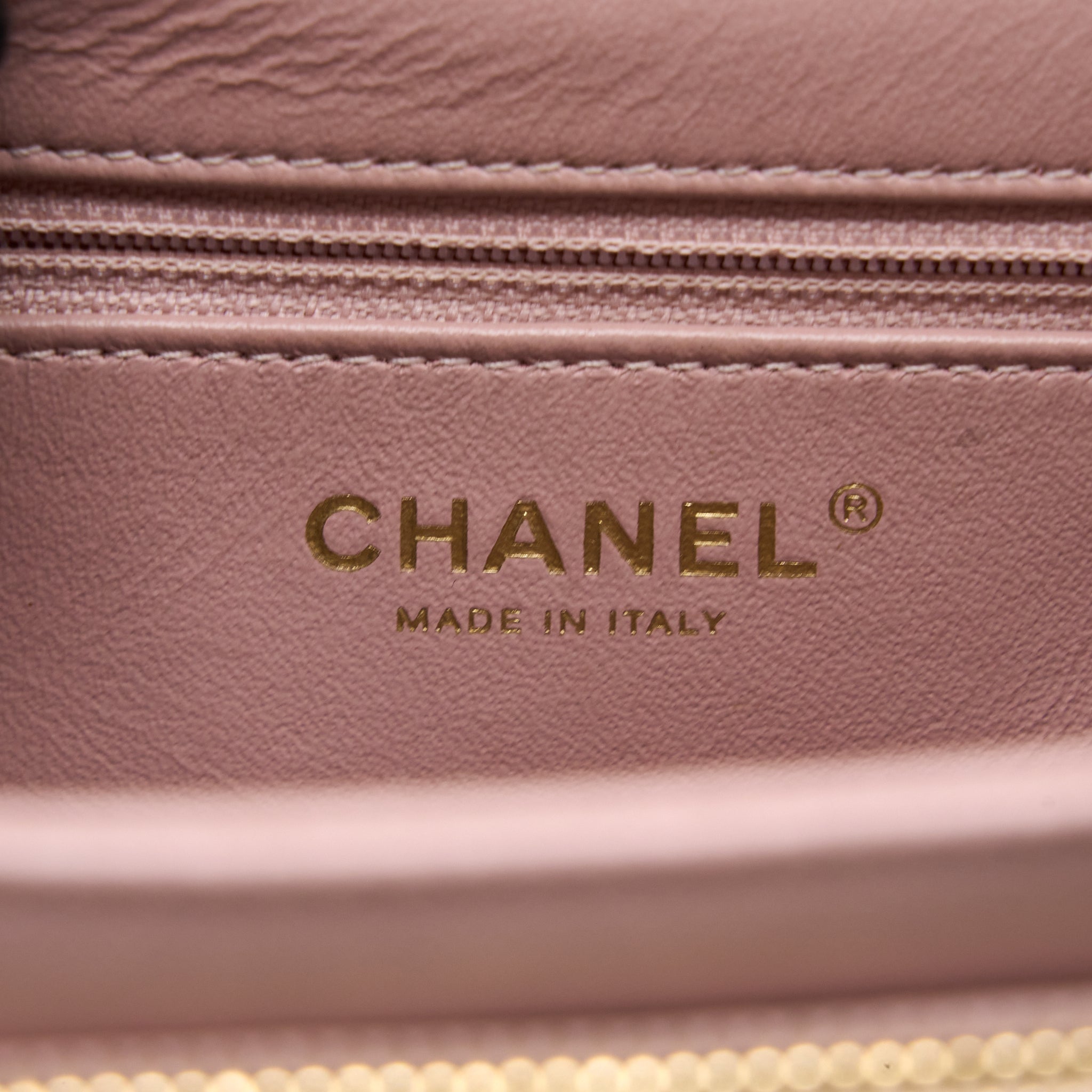 CHANEL SMALL BUSINESS AFFINITY BAG CAVIAR LIGHT PINK LGHW