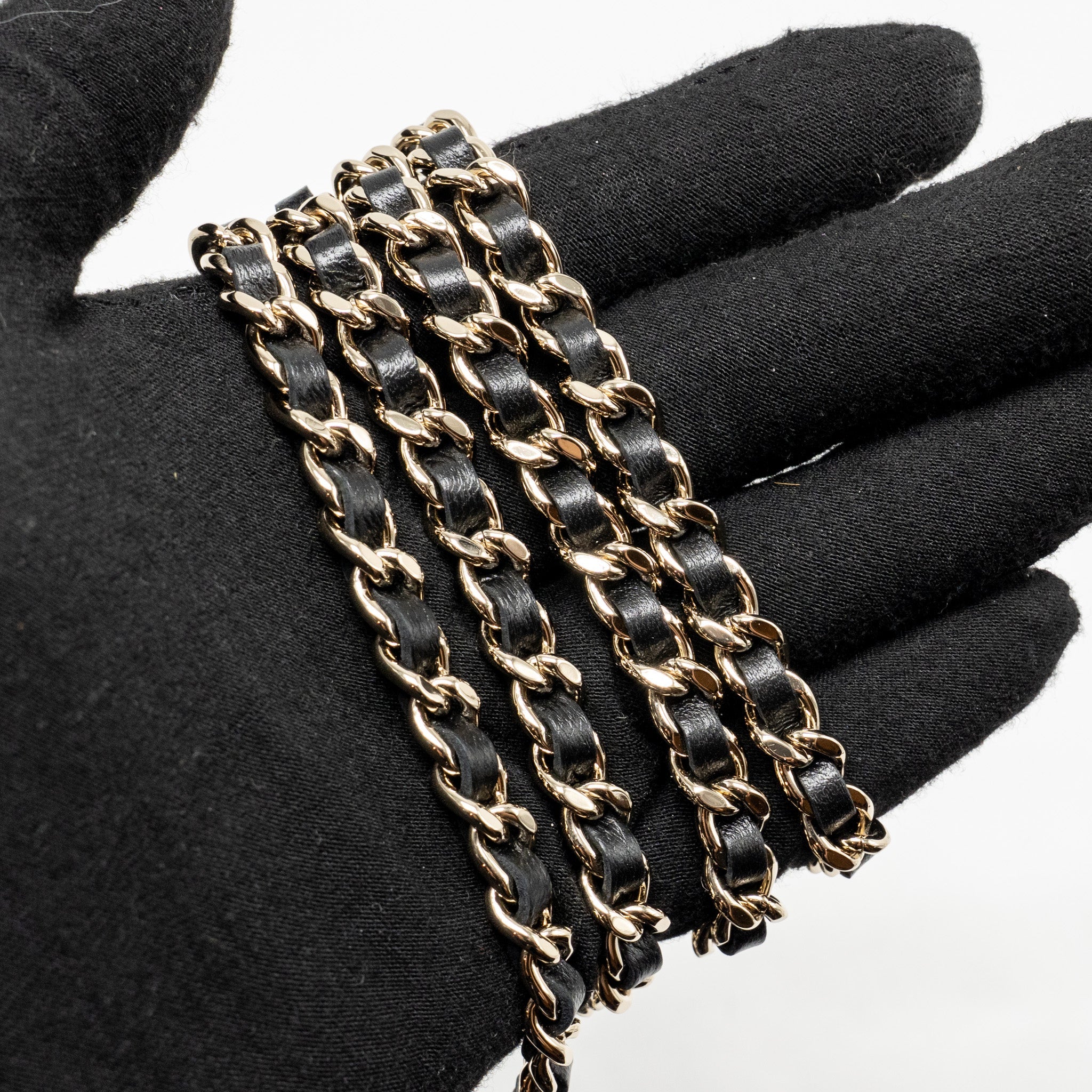 CHANEL 25B CC TOP HANDLE VANITY WITH CHAIN LAMBSKIN BLACK LGHW (MICROCHIP)