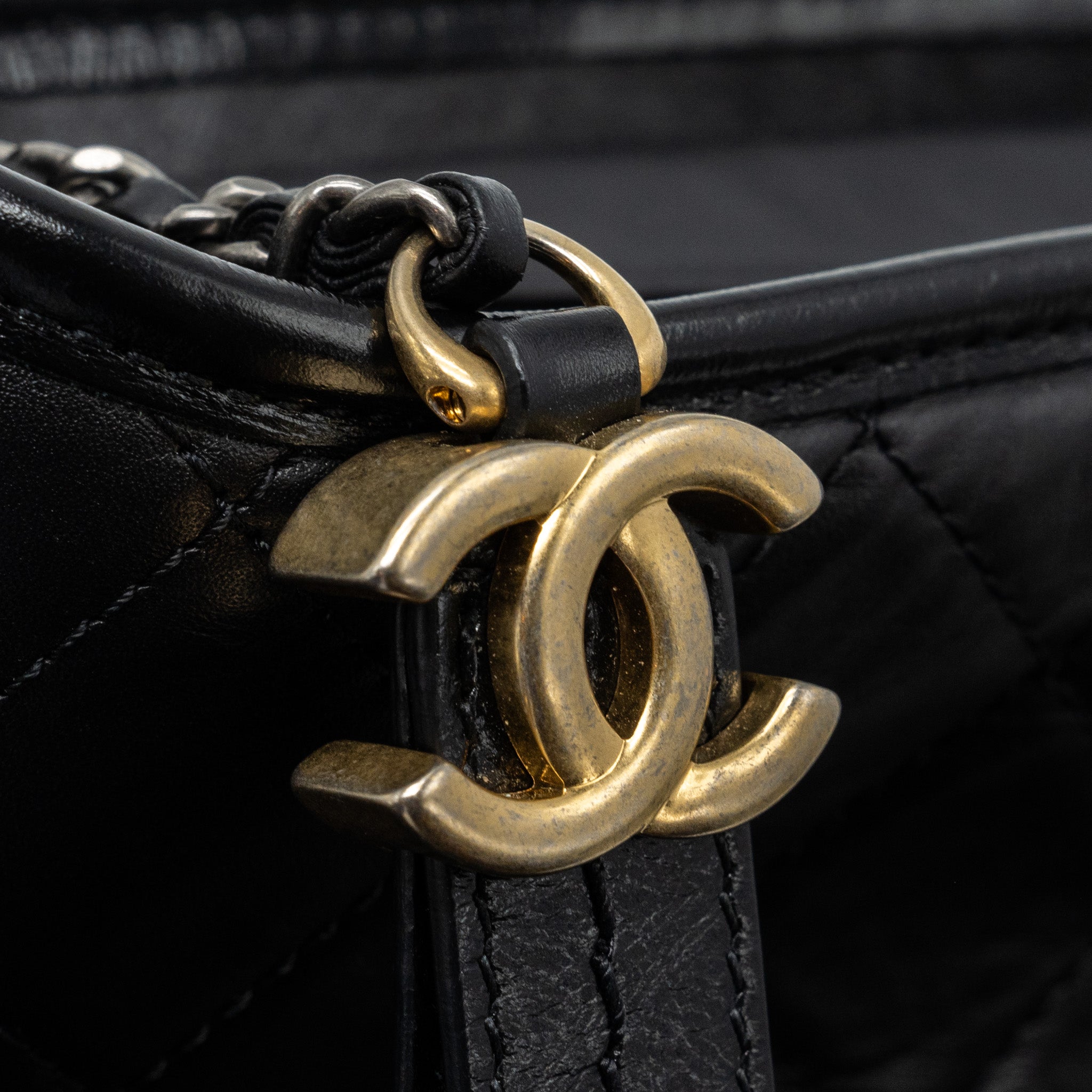 CHANEL LARGE GABRIELLE HOBO BAG  AGED CALFSKIN BLACK MULTICOLOUR HARDWARE