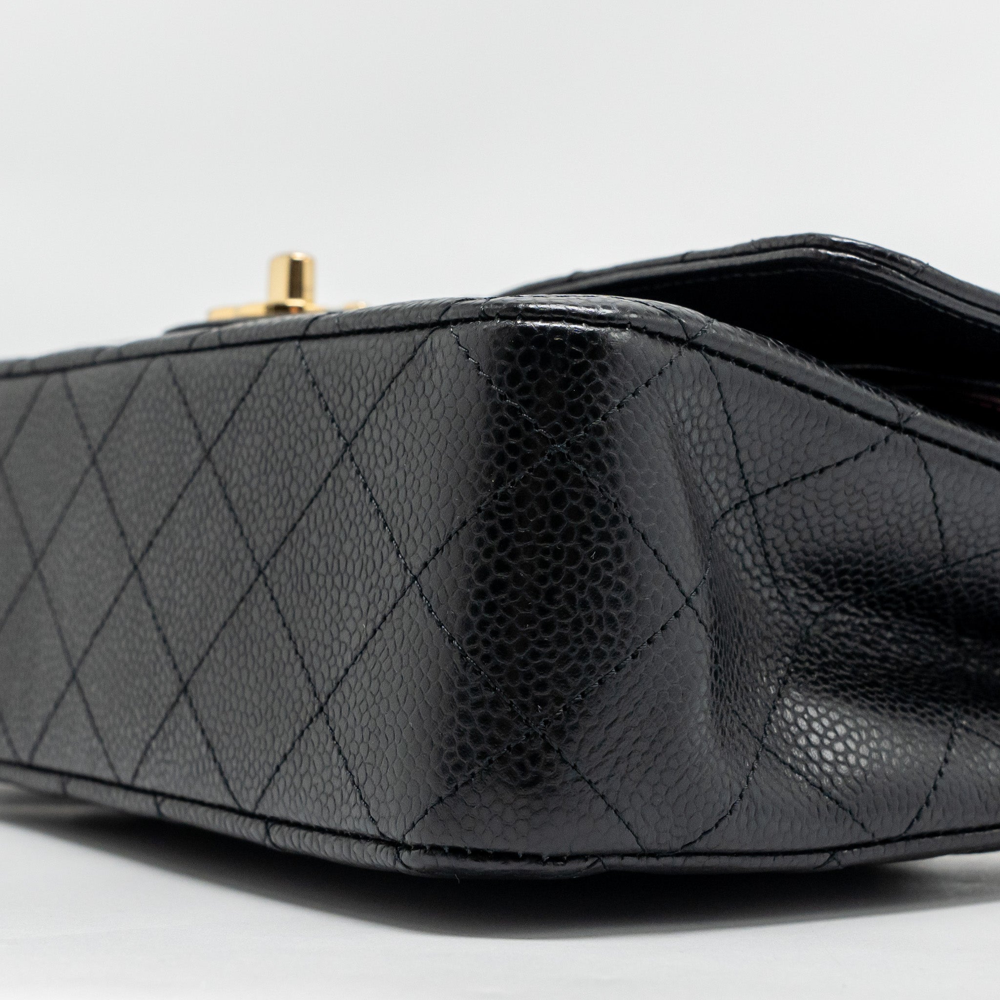 CHANEL MEDIUM CLASSIC DOUBLE FLAP BAG CAVIAR BLACK GHW (MICROCHIP)