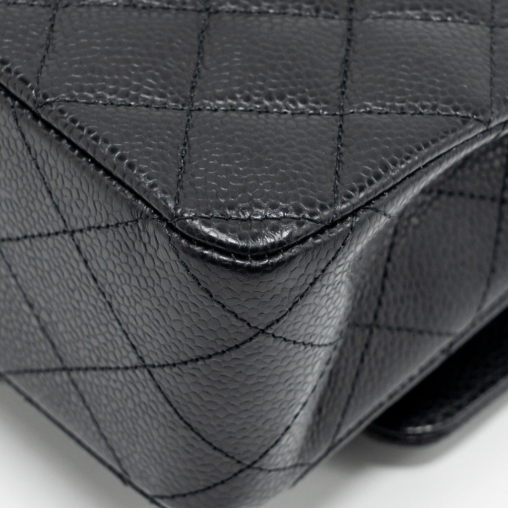 CHANEL MEDIUM CLASSIC DOUBLE FLAP BAG CAVIAR BLACK GHW (MICROCHIP)