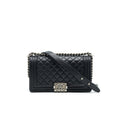 CHANEL MEDIUM BOY CHANEL BAG CAVIAR BLACK RUTHENIUM HARDWARE